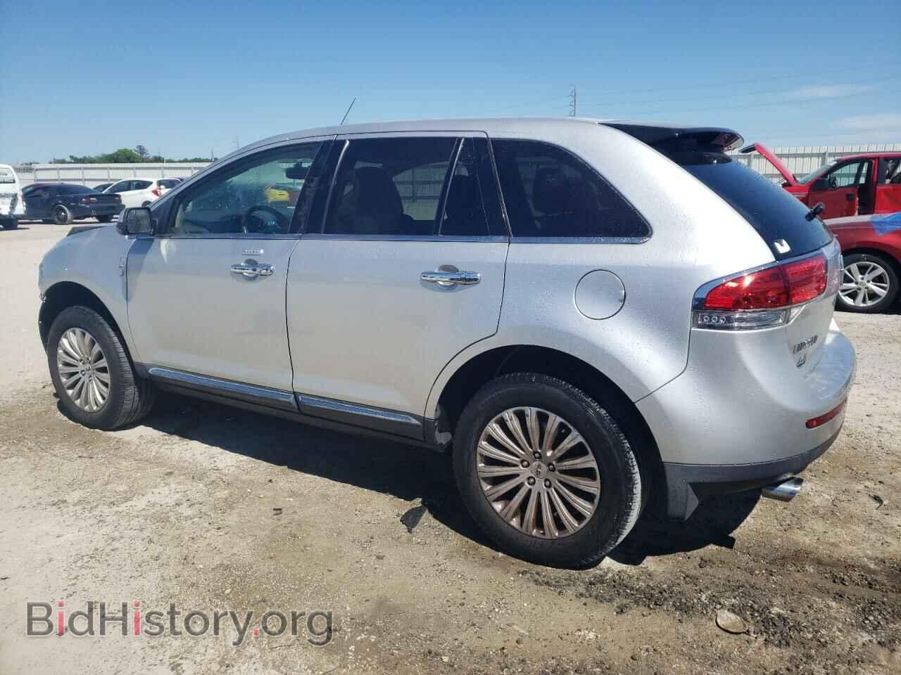2011 LINCOLN MKX - VIN: 2LMDJ6JK8BBJ29249 - Photo 2
