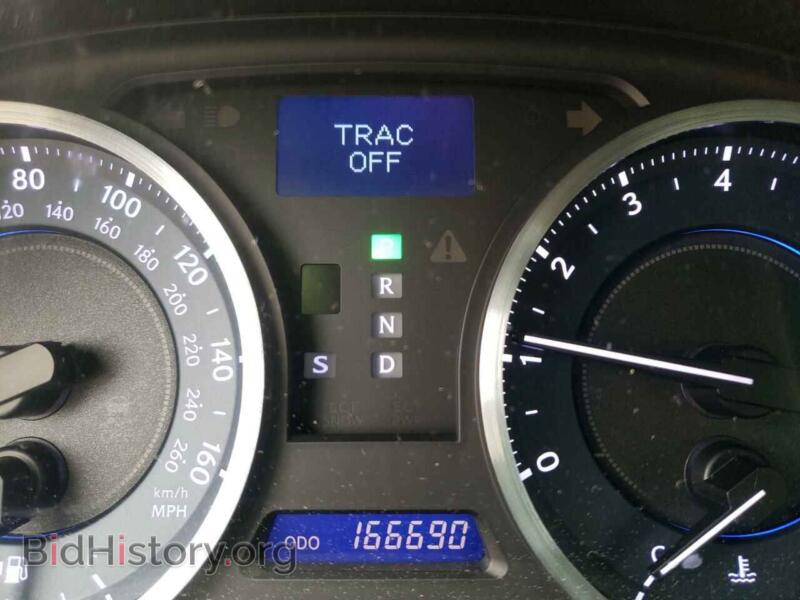 2012 Lexus IS (VIN JTHCF5C2XC2036002) — photo 8 of 10
