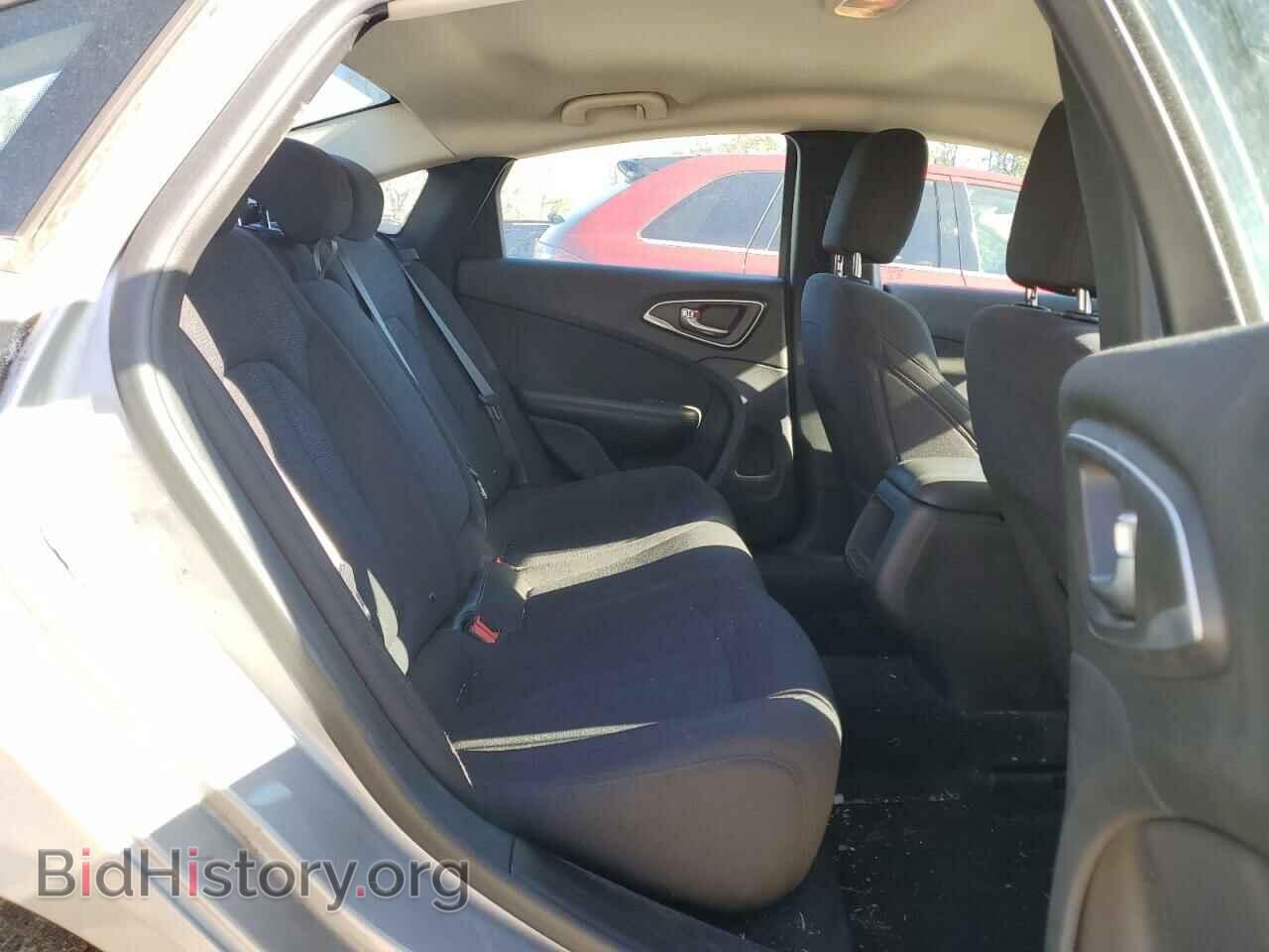 2015 CHRYSLER 200 - VIN: 1C3CCCABXFN520504 - Фото 10