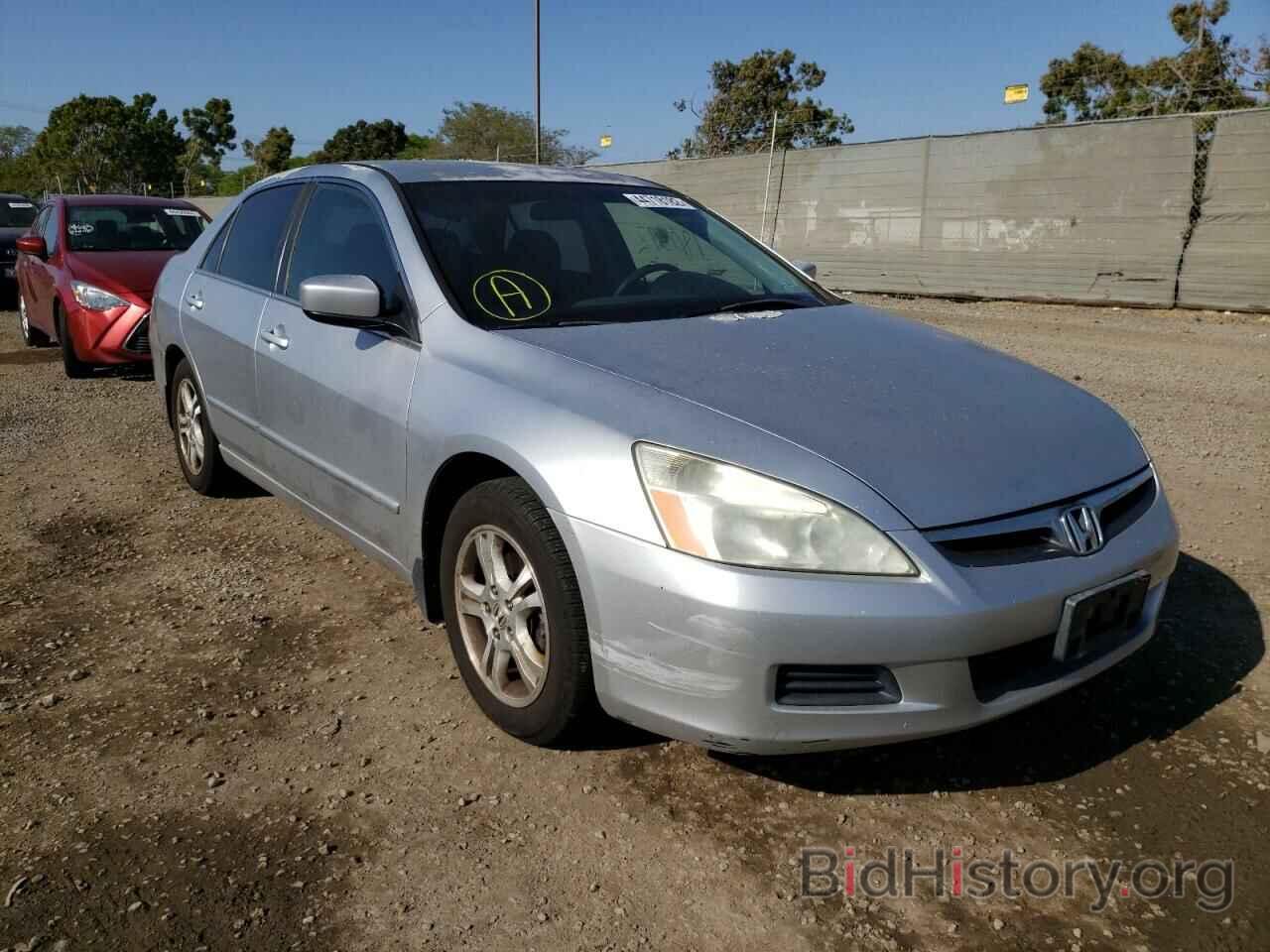 Photo 1HGCM56366A119319 - HONDA ACCORD 2006