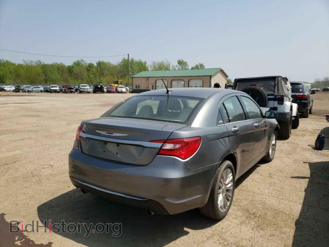 2013 CHRYSLER 200 - VIN: 1C3CCBCG3DN621190 - Фото 4