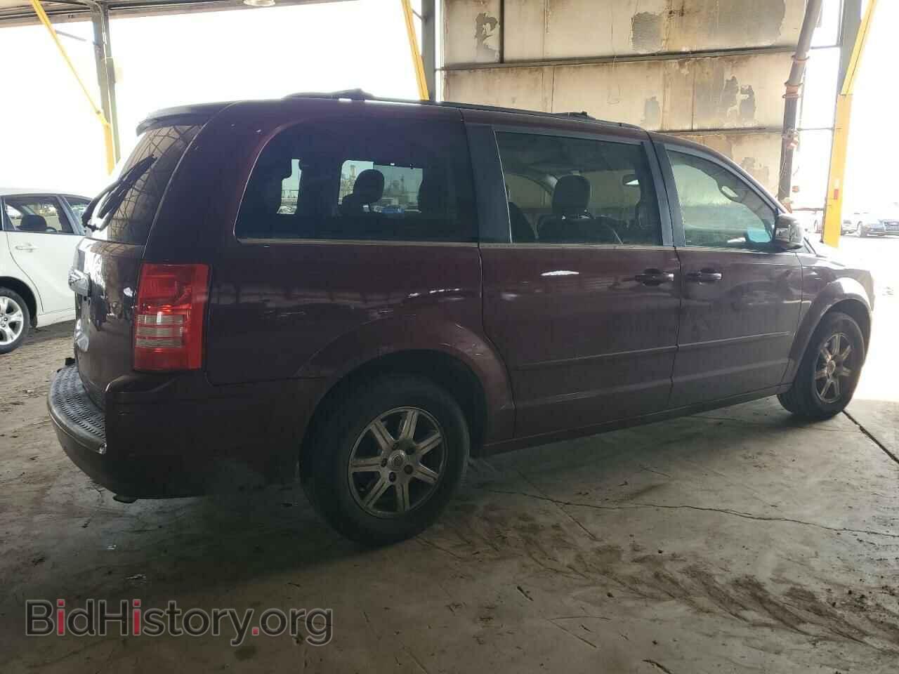 2008 CHRYSLER MINIVAN - VIN: 2A8HR54P28R722268 - Фото 3