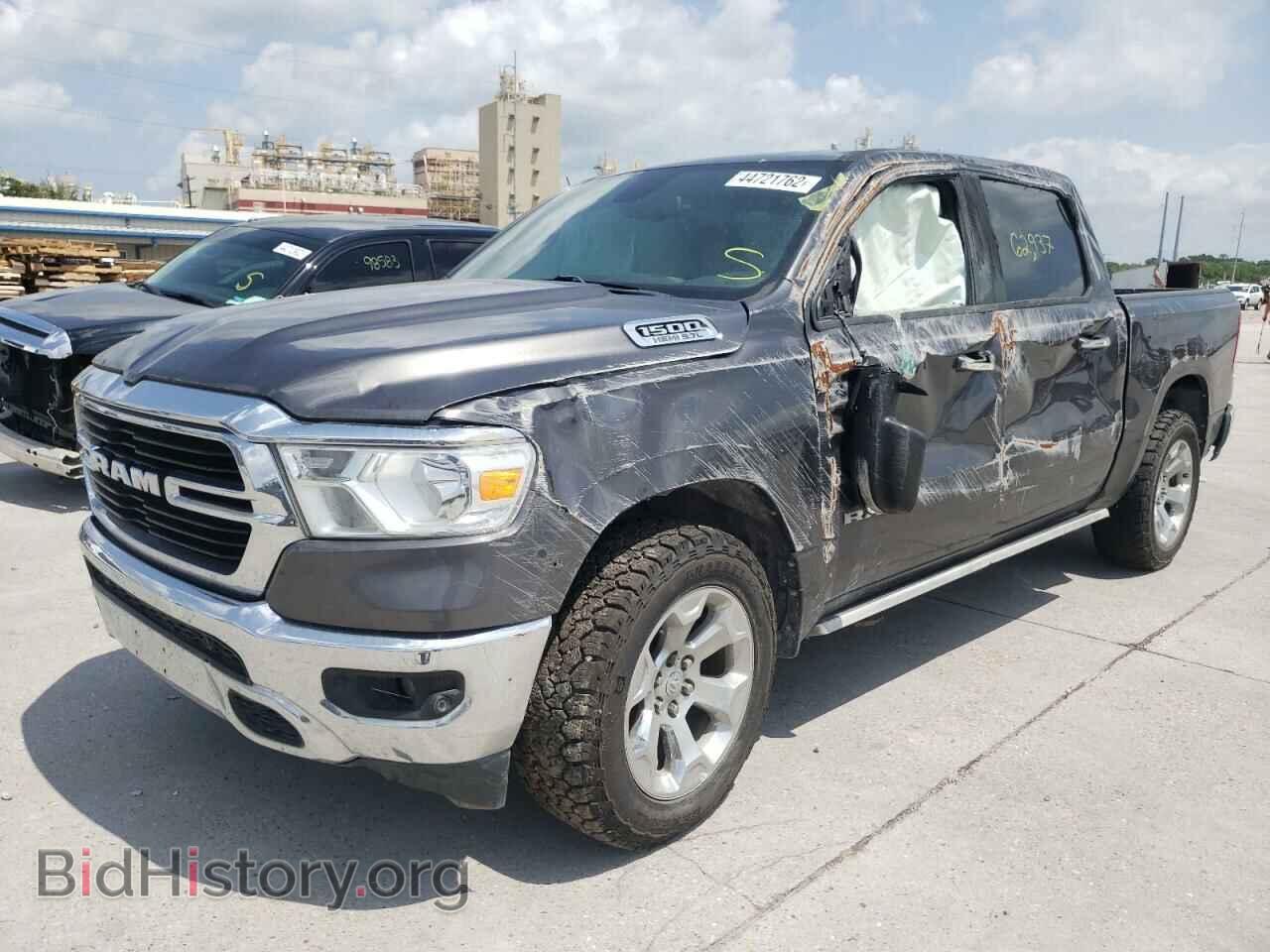 2019 RAM 1500 - VIN: 1C6SRFFT9KN737570 - Фото 2