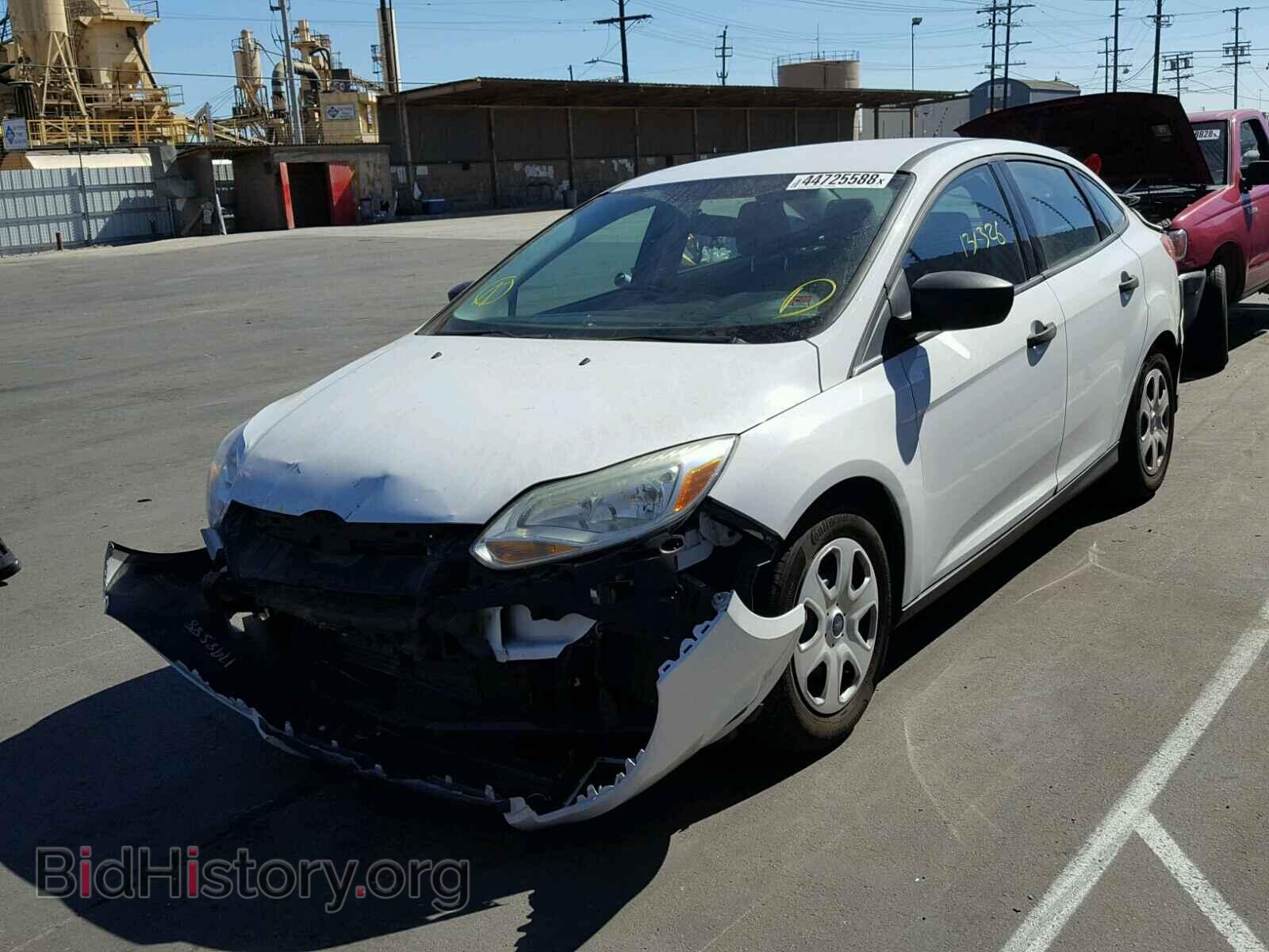 2013 FORD FOCUS - VIN: 1FADP3E23DL213530 - Фото 2