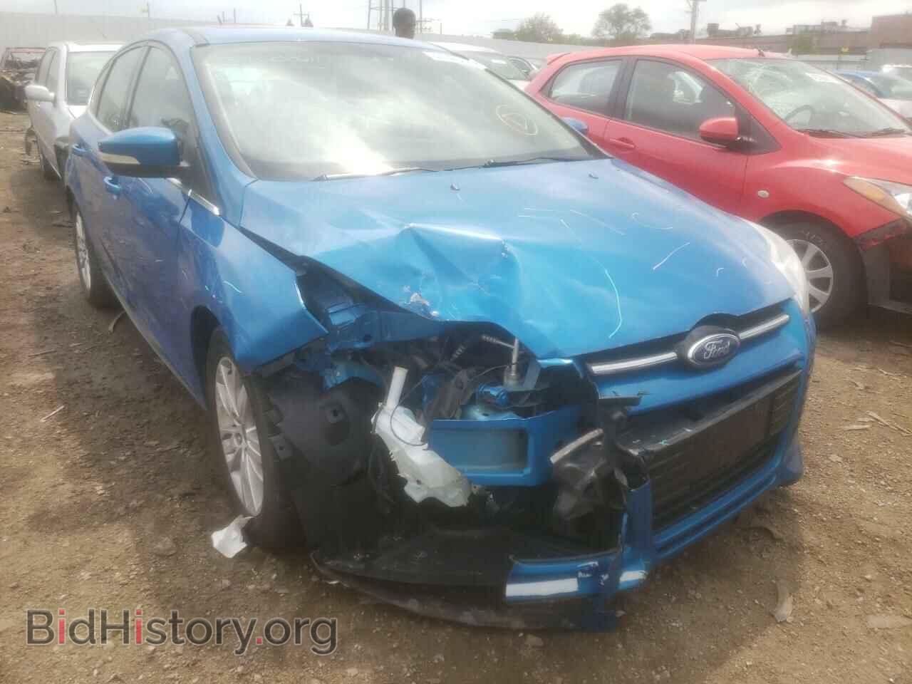 Photo 1FAHP3M28CL111710 - FORD FOCUS 2012