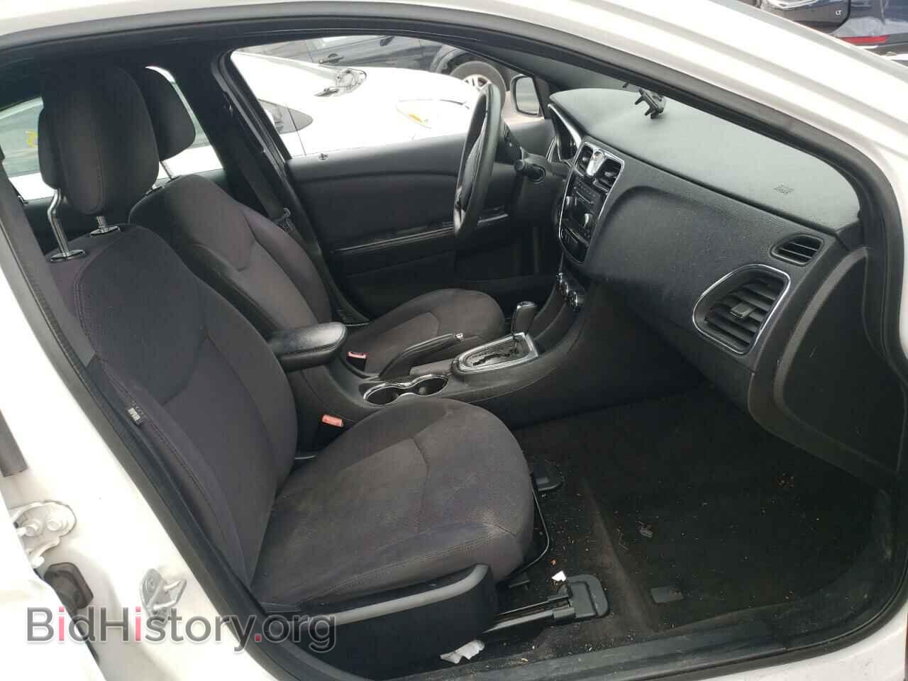 2012 CHRYSLER 200 - VIN: 1C3CCBAB7CN256695 - Фото 5
