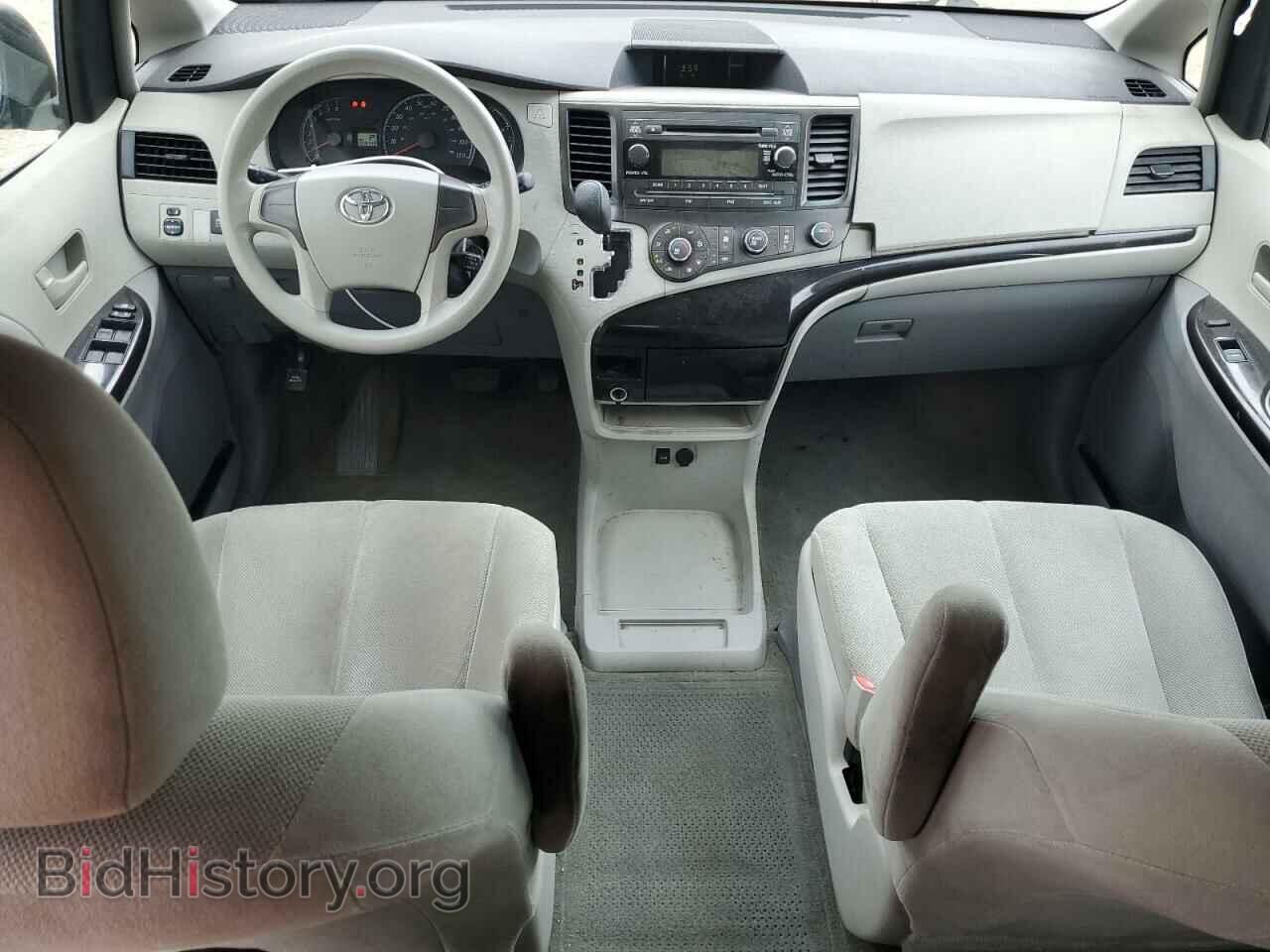 2011 TOYOTA All Models - VIN: 5TDZK3DC4BS155531 - Фото 8