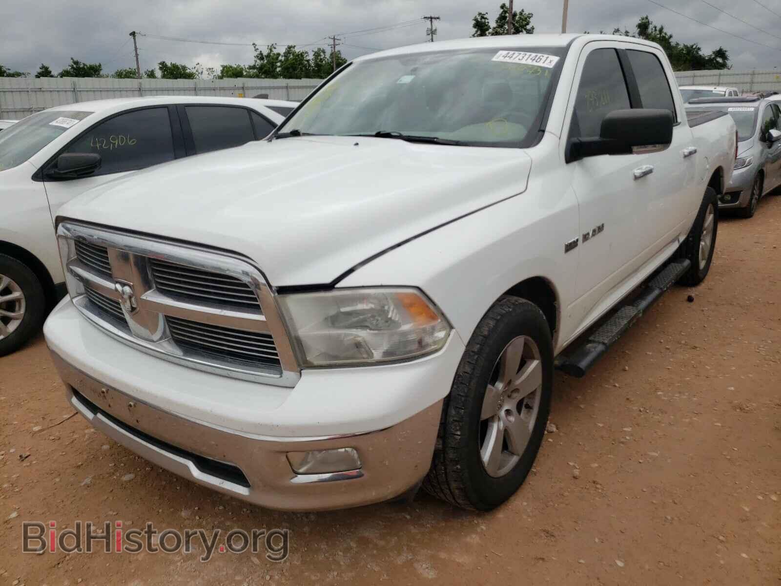 2010 DODGE RAM 1500 - VIN: 1D7RB1CT4AS248731 - Фото 2
