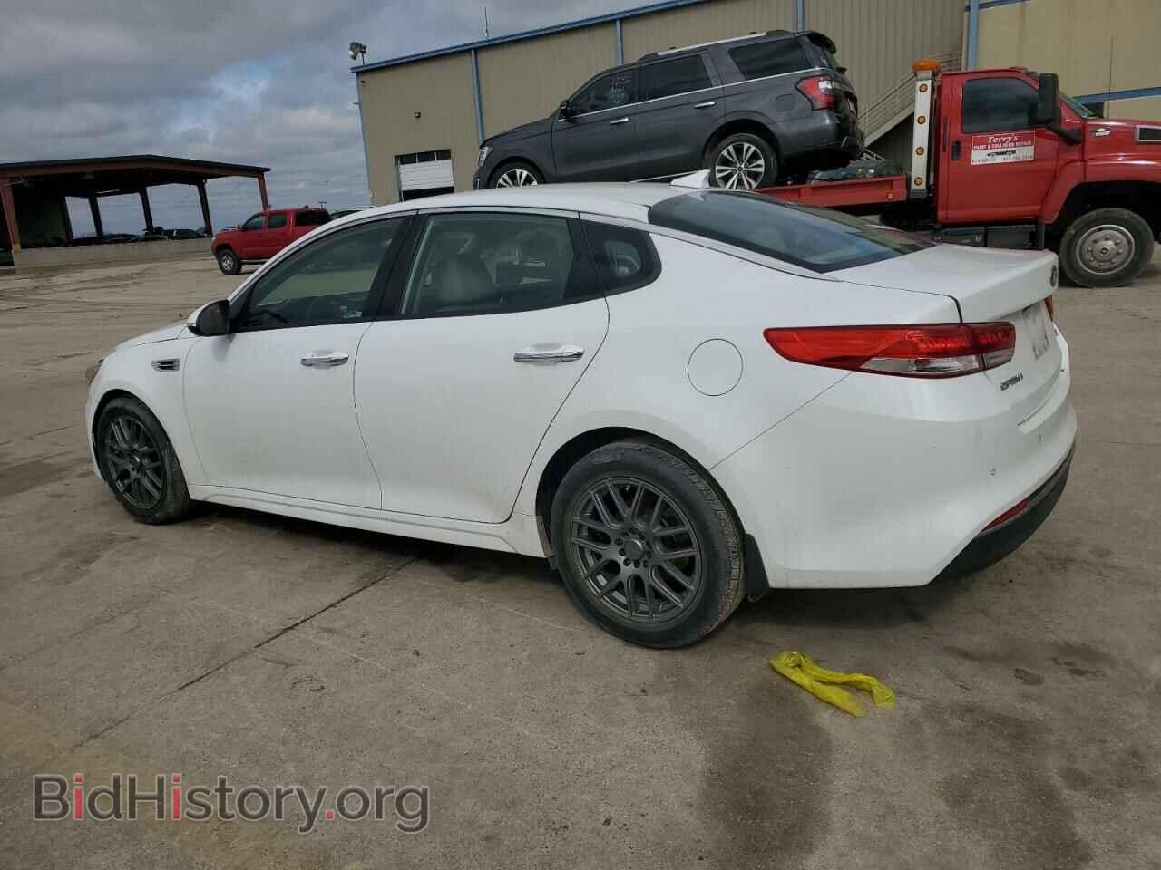 2018 KIA OPTIMA - VIN: 5XXGU4L32JG261663 - Photo 2