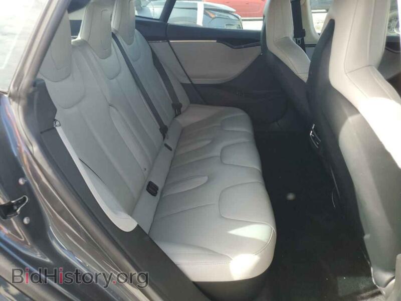 2016 Tesla MODEL S (VIN 5YJSA1E17GF121312) — фото 10 из 14