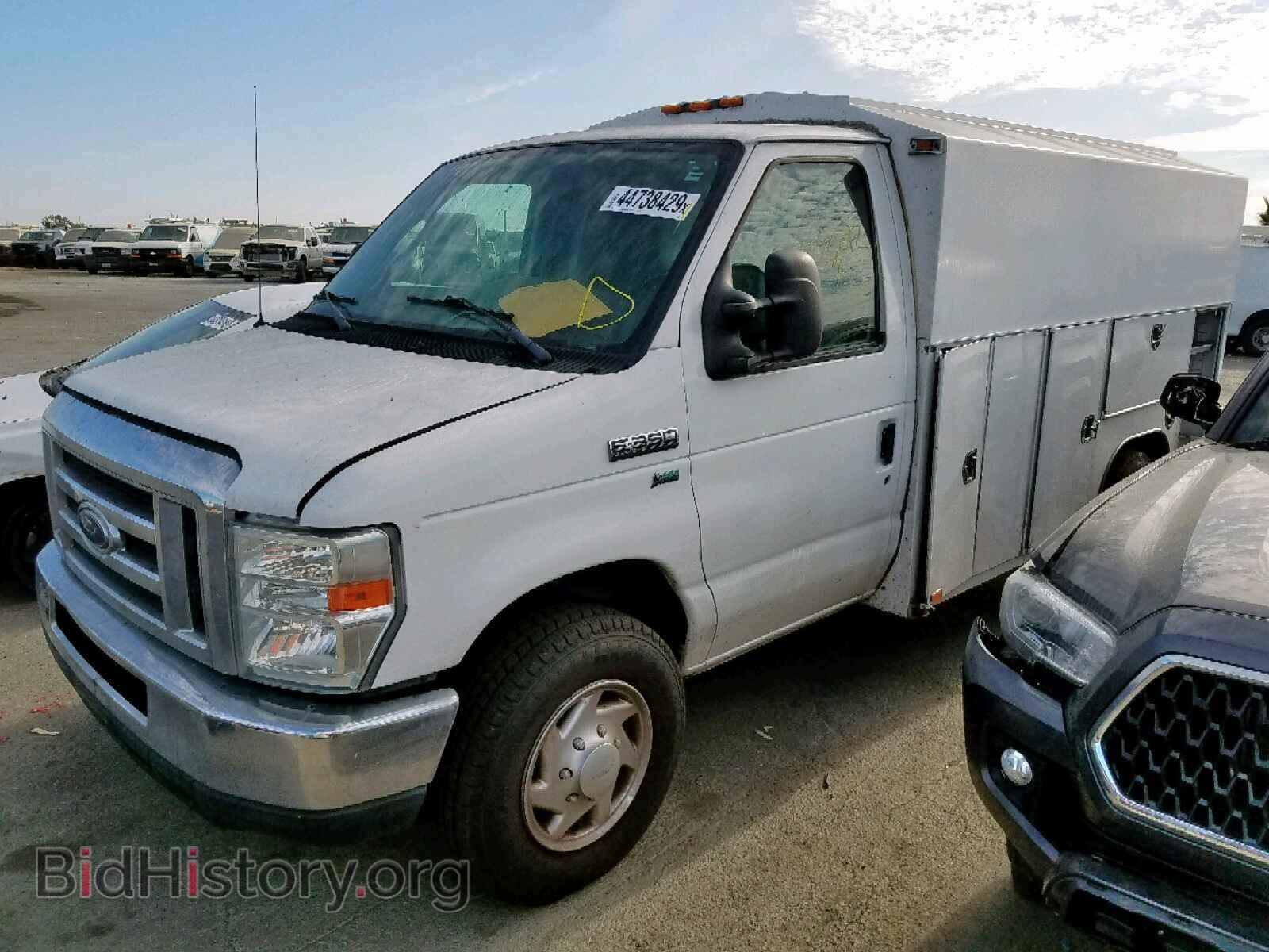 2011 FORD ECONOLINE - VIN: 1FDSE3FL8BDB12470 - Фото 2
