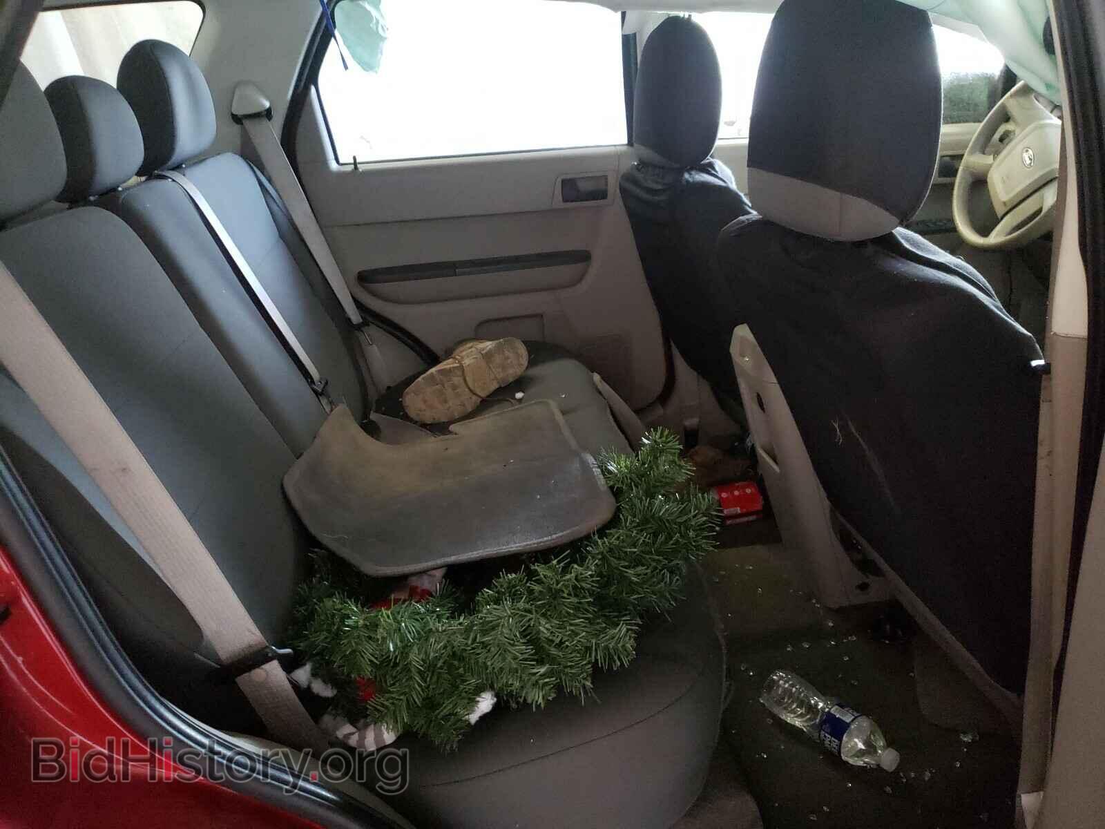 2011 FORD ESCAPE - VIN: 1FMCU9C7XBKB19952 - Фото 6