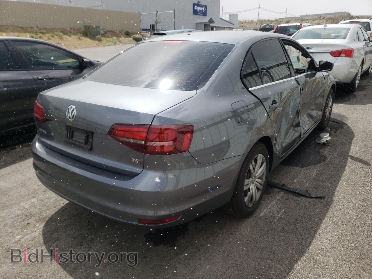 2017 VOLKSWAGEN JETTA - VIN: 3VW2B7AJ9HM399290 - Photo 4