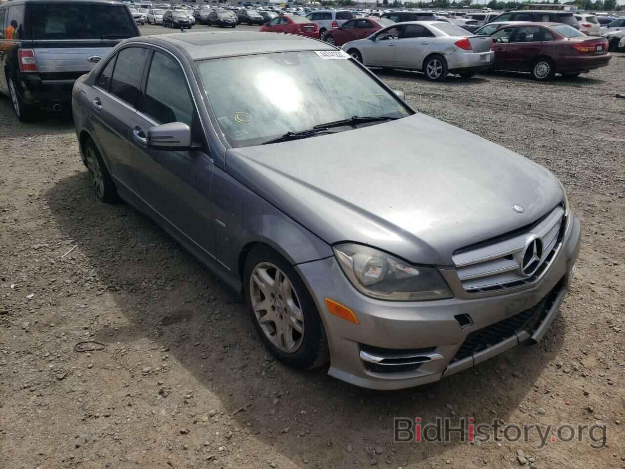 Photo WDDGF4HB2CR216254 - MERCEDES-BENZ C-CLASS 2012