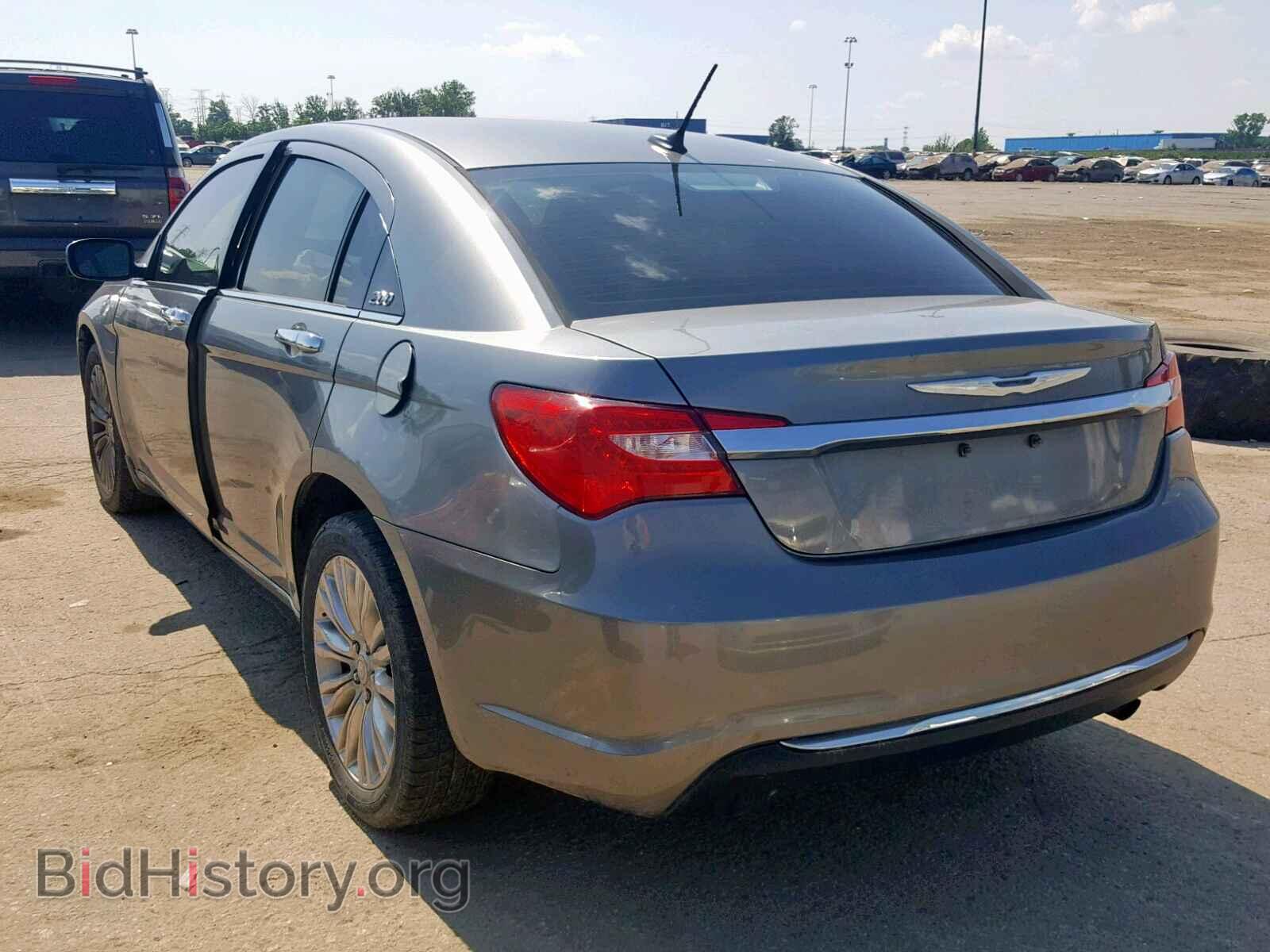 2011 CHRYSLER 200 - VIN: 1C3BC2FB2BN579796 - Photo 3