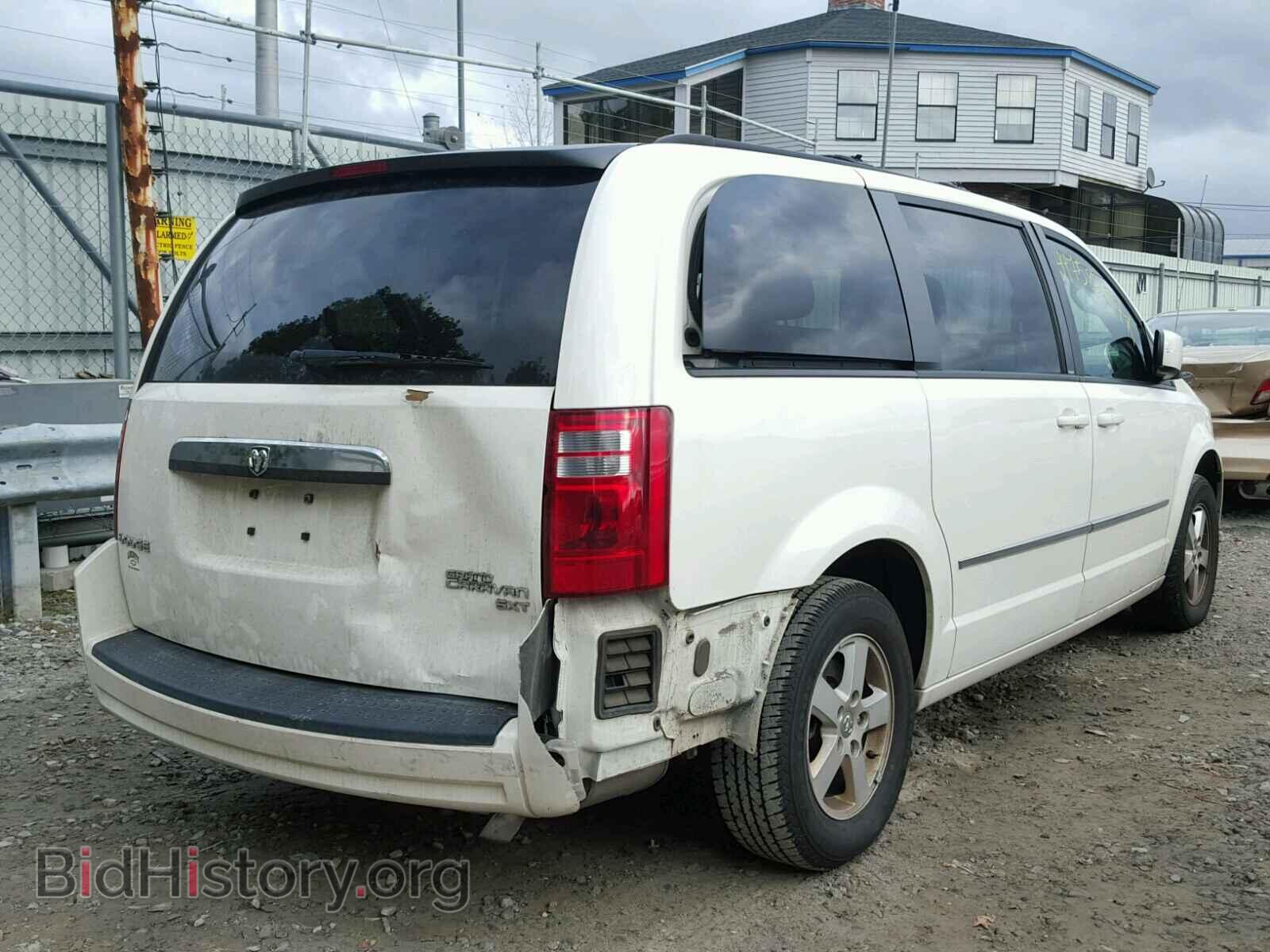 2010 DODGE CARAVAN - VIN: 2D4RN5D10AR460035 - Фото 4