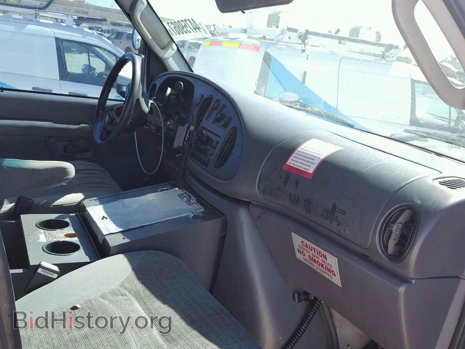 2004 FORD ECONOLINE - VIN: 1FDSS34P24HA54723 - Photo 5