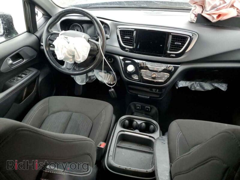 2019 Chrysler PACIFICA (VIN 2C4RC1FG4KR652895) — photo 8 of 14