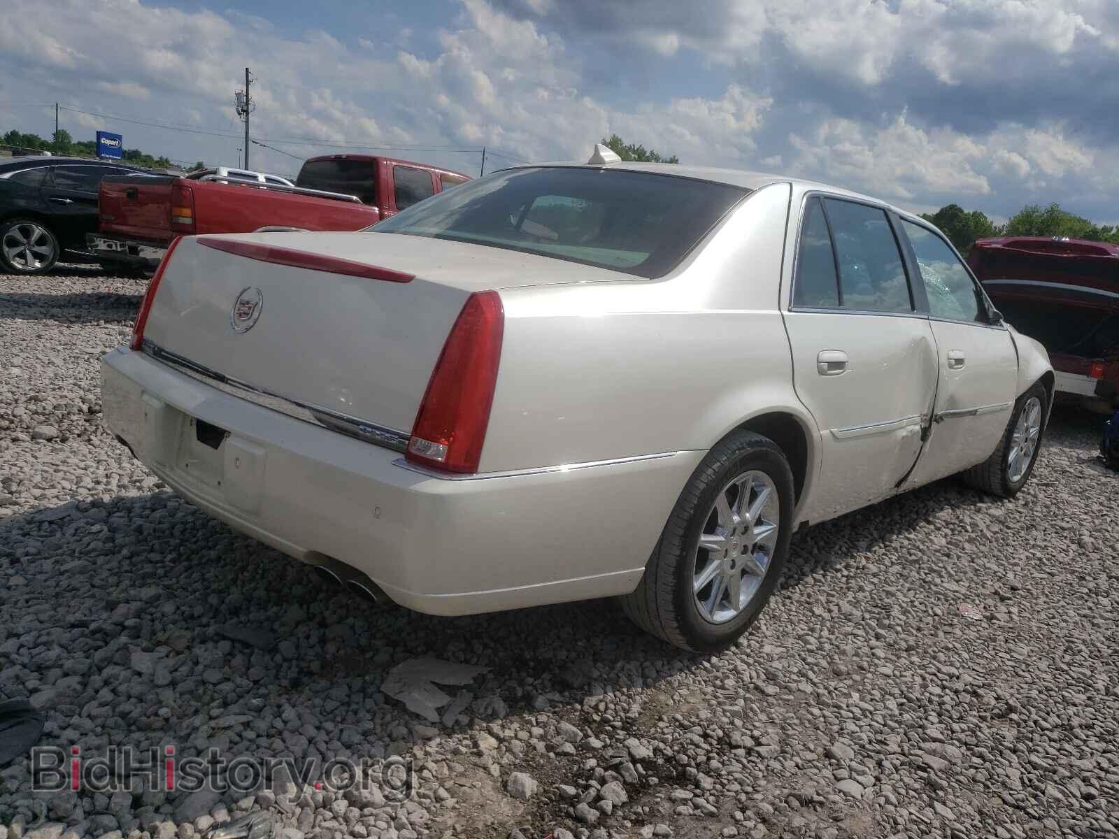 2011 CADILLAC DTS - VIN: 1G6KD5E65BU124884 - Фото 4