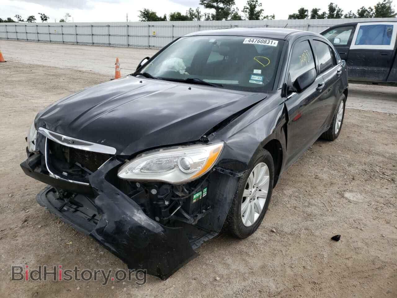 2013 CHRYSLER 200 - VIN: 1C3CCBBB5DN699265 - Фото 2