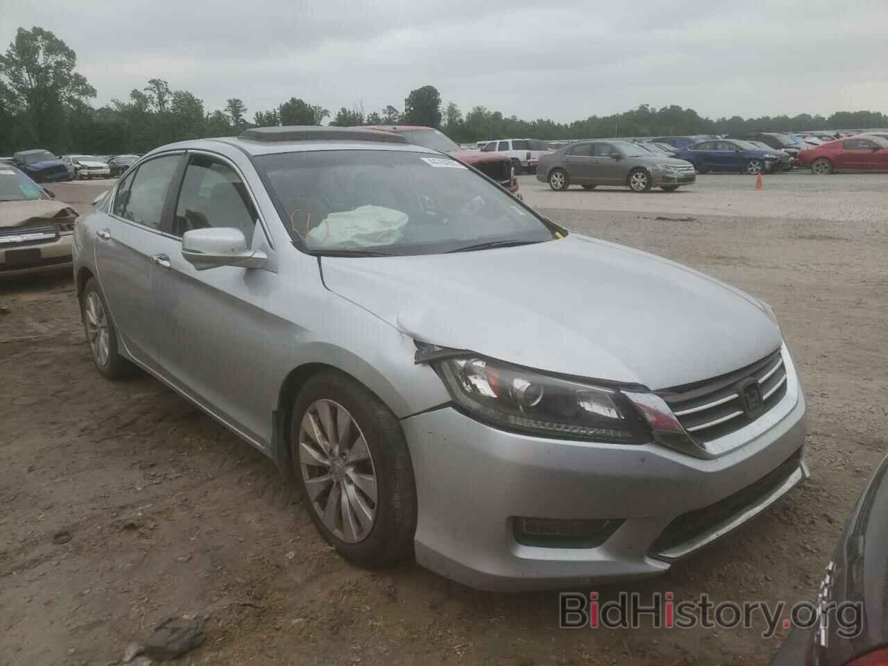 Photo 1HGCR2F70DA211803 - HONDA ACCORD 2013