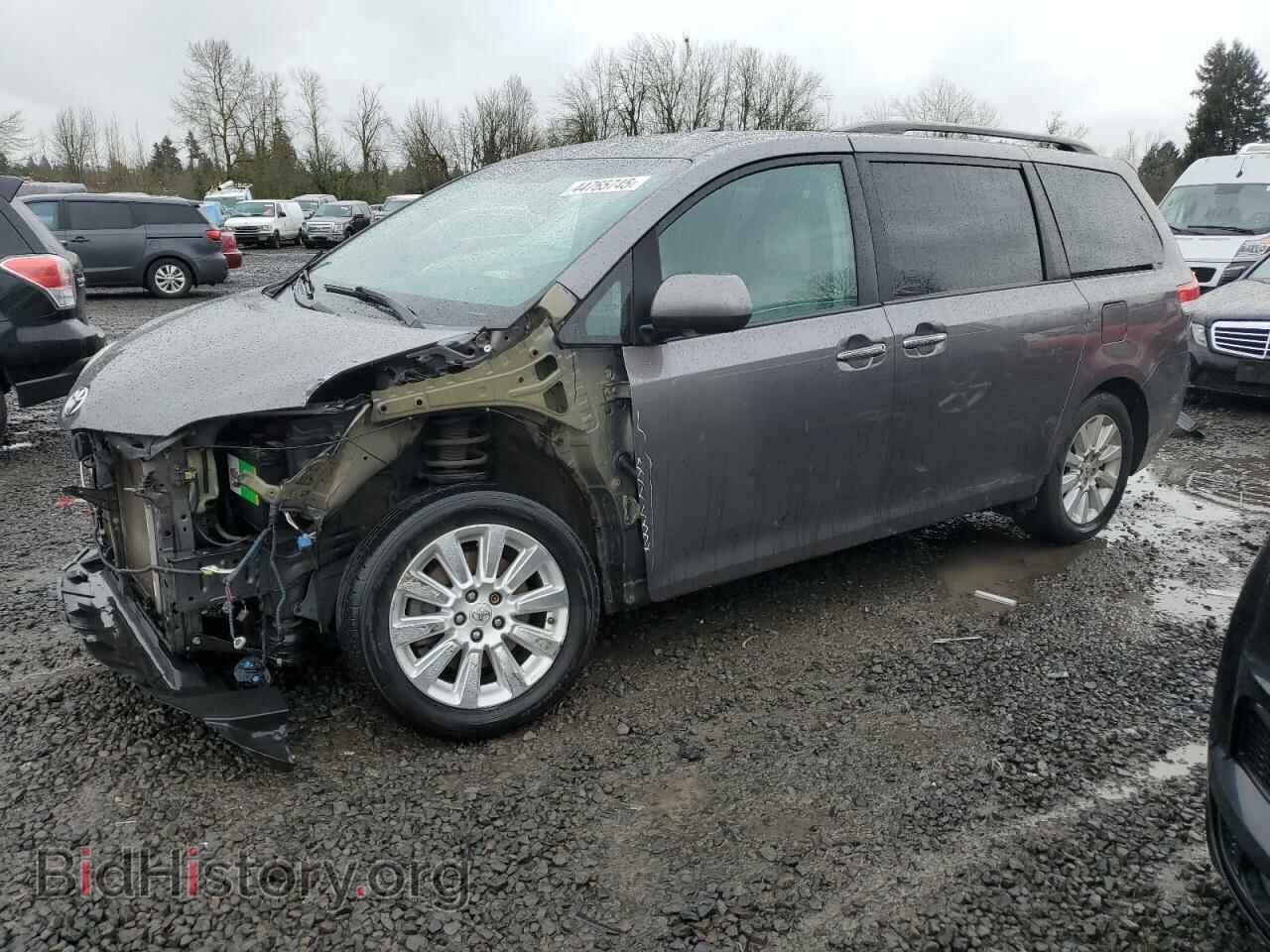 Photo 5TDDK3DC5BS025817 - TOYOTA All Models 2011