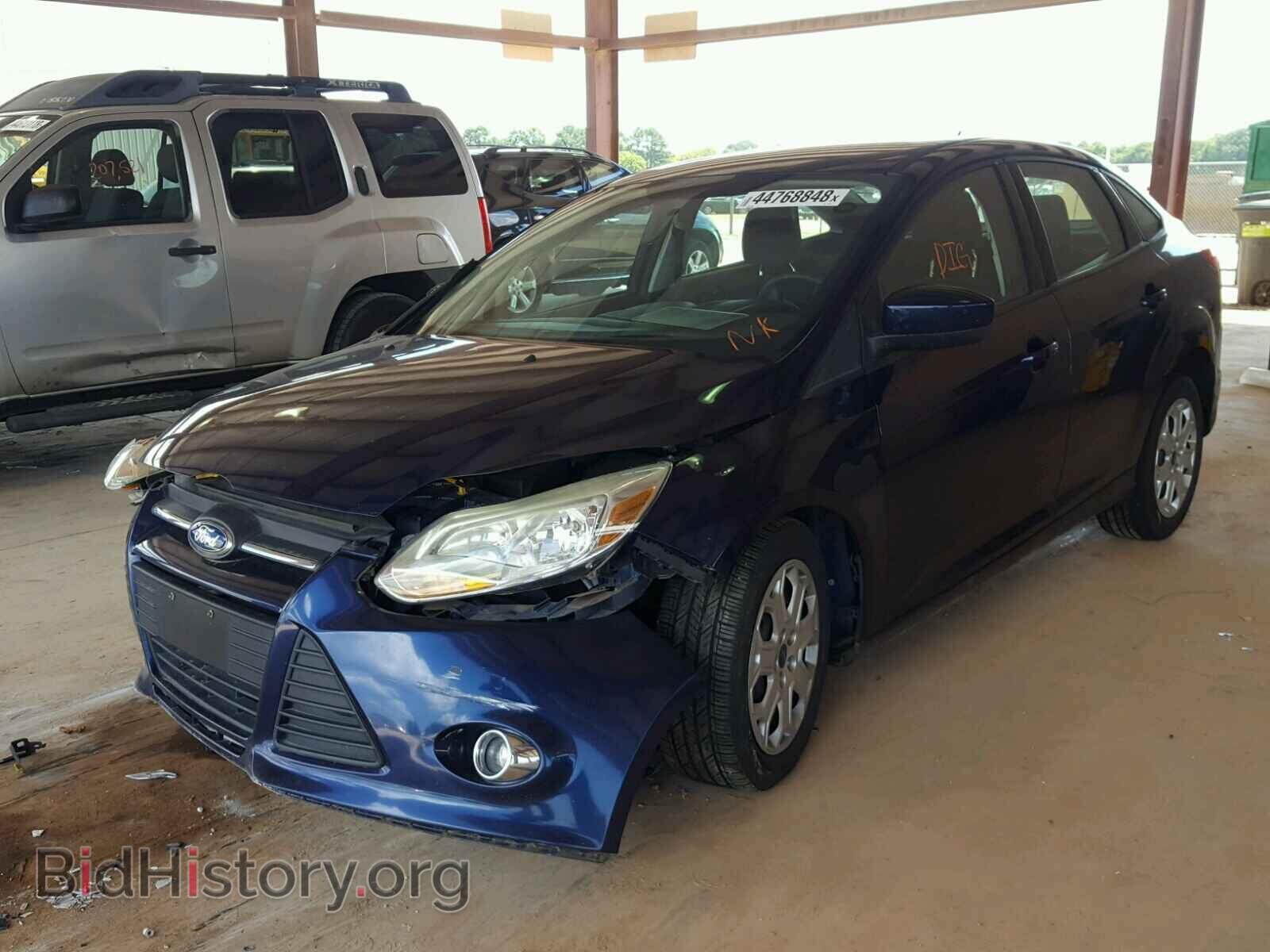 2012 Ford FOCUS (VIN 1FAHP3F25CL157475) — photo 2 of 10