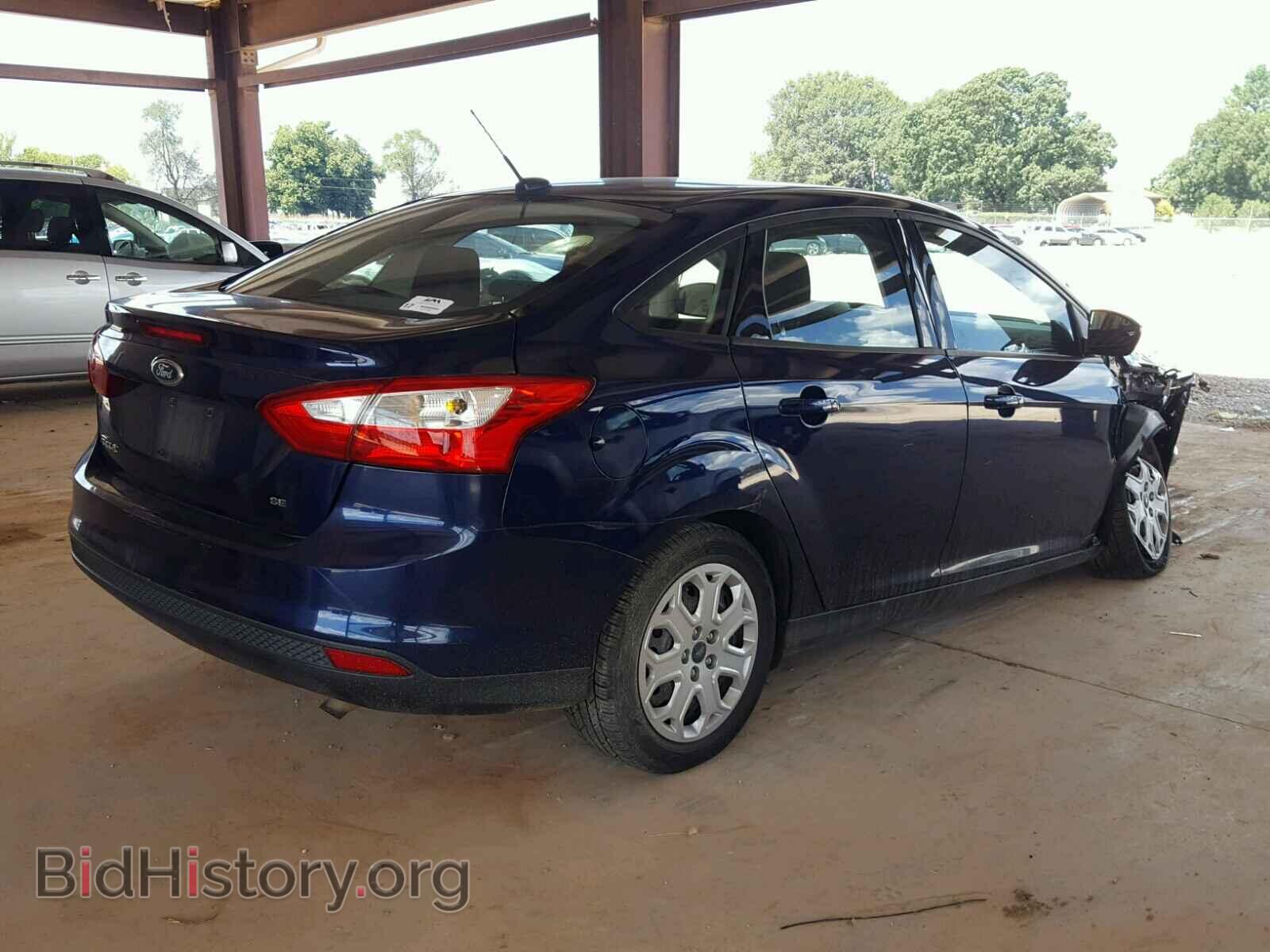 2012 Ford FOCUS (VIN 1FAHP3F25CL157475) — photo 4 of 10