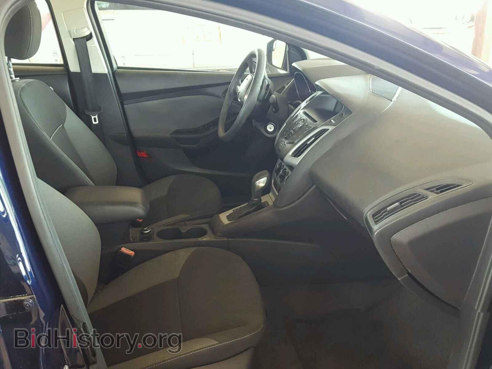 2012 Ford FOCUS (VIN 1FAHP3F25CL157475) — photo 5 of 10