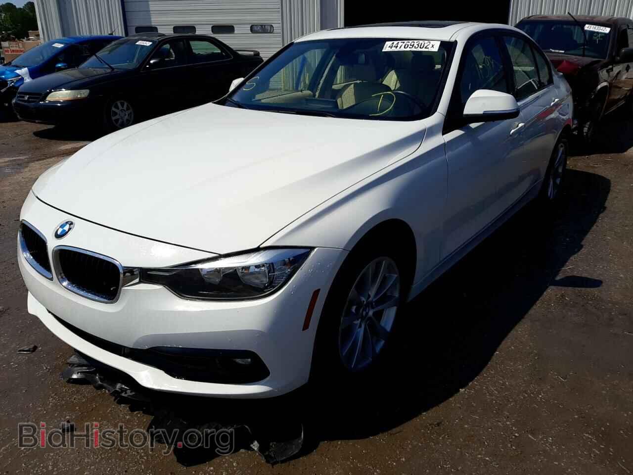 2016 BMW 3 SERIES - VIN: WBA8E1G57GNU11174 - Фото 2