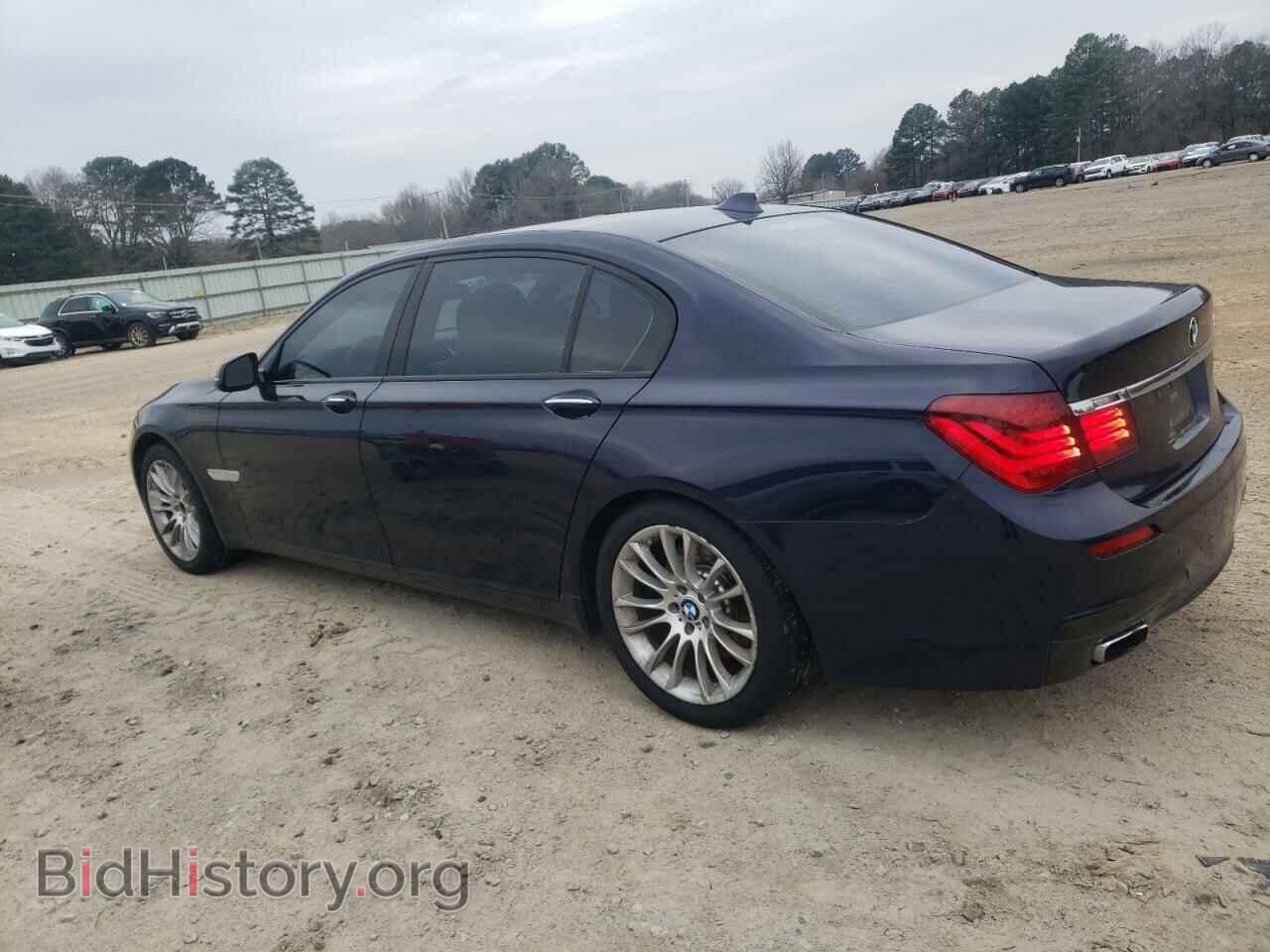 2013 BMW 7 SERIES - VIN: WBAYE4C52DD136774 - Фото 2