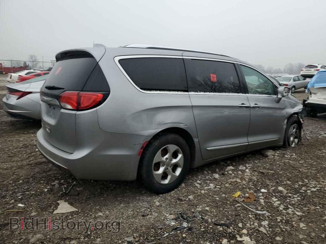2017 CHRYSLER PACIFICA - VIN: 2C4RC1EG7HR585266 - Фото 3