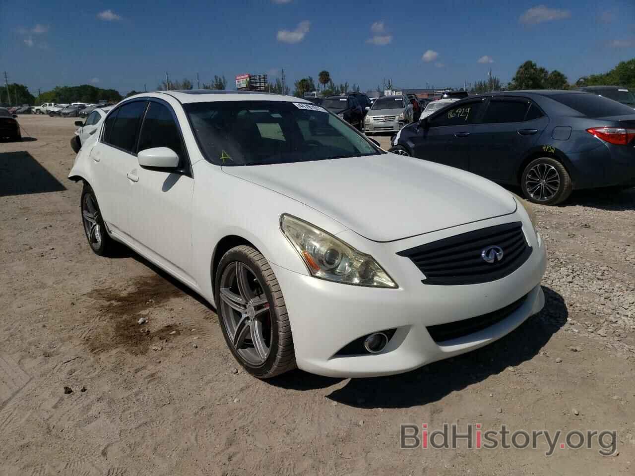 Photo JN1CV6AP1BM301081 - INFINITI G37 2011