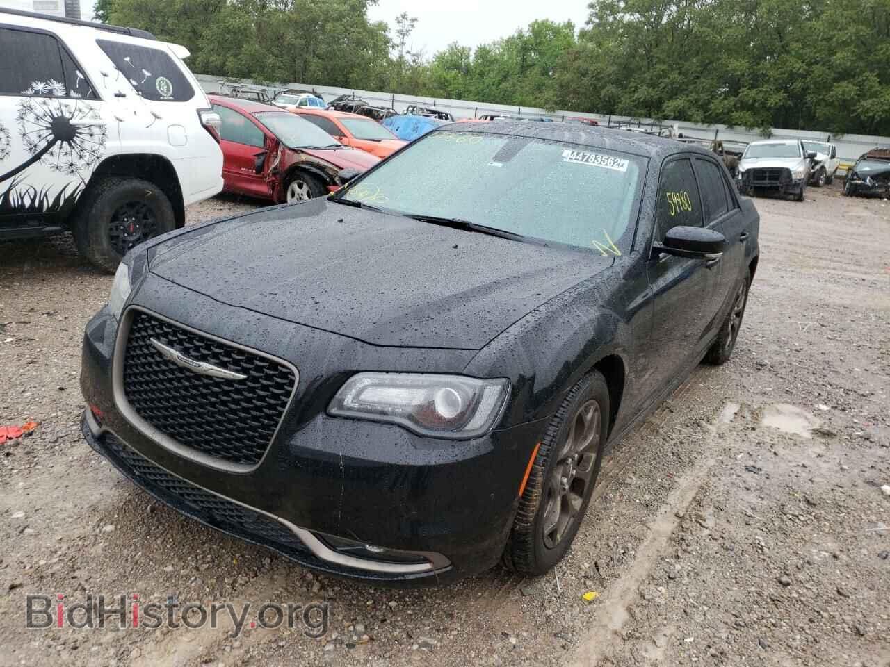 2016 CHRYSLER 300 - VIN: 2C3CCAGG5GH270560 - Фото 9