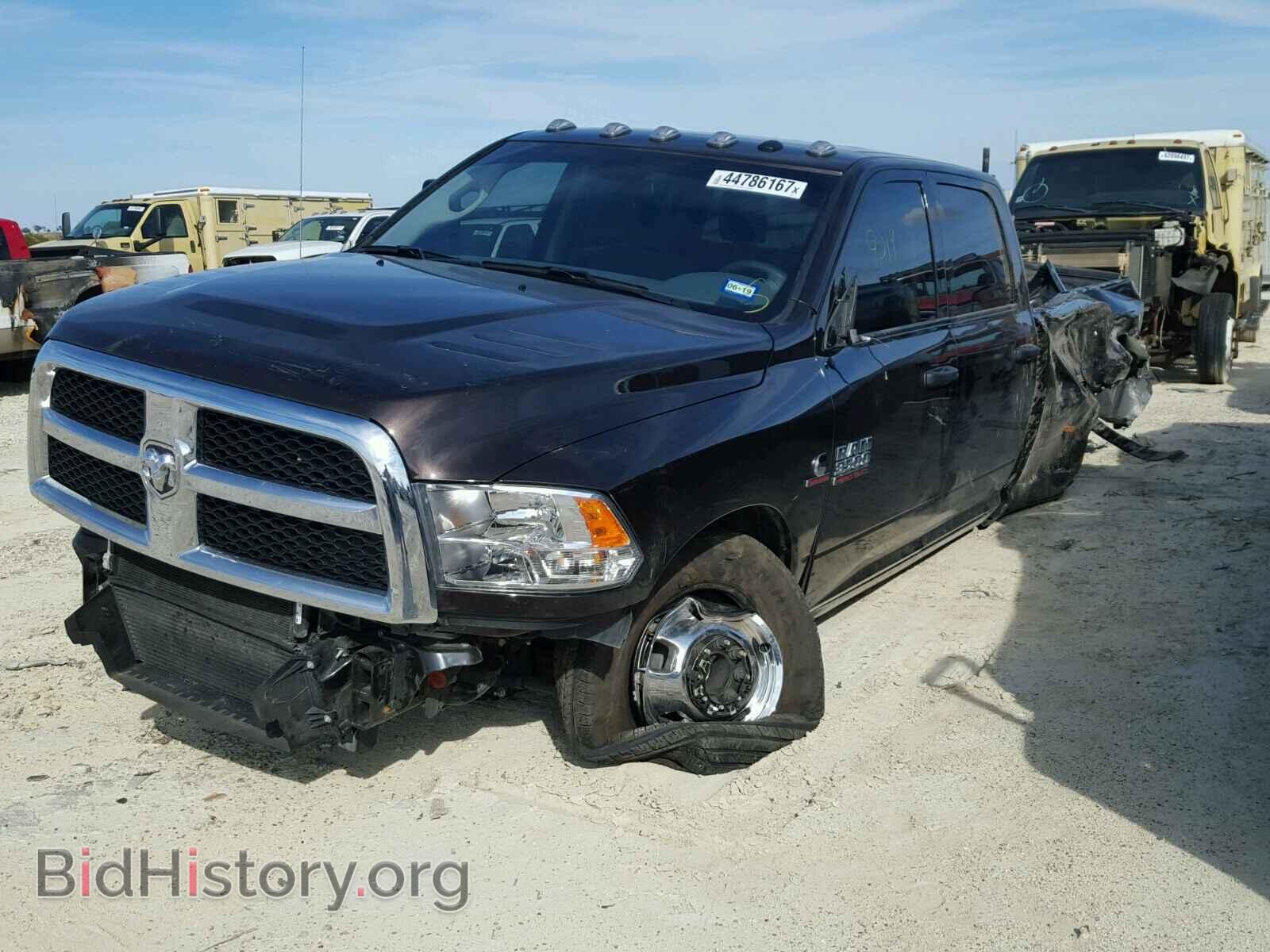 2017 RAM 3500 - VIN: 3C63RRGL1HG736631 - Фото 2