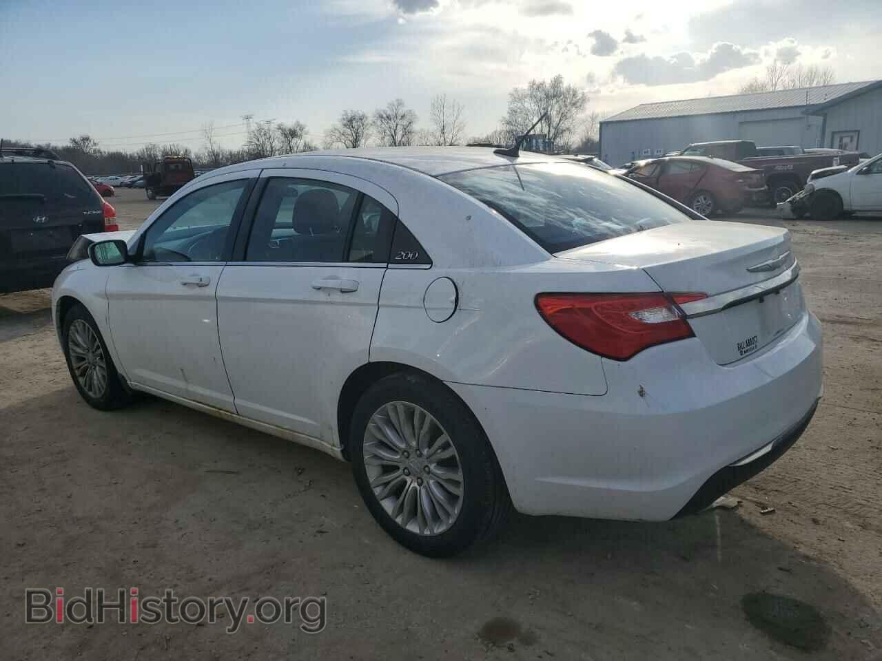 2012 CHRYSLER 200 - VIN: 1C3CCBAB5CN256789 - Фото 2