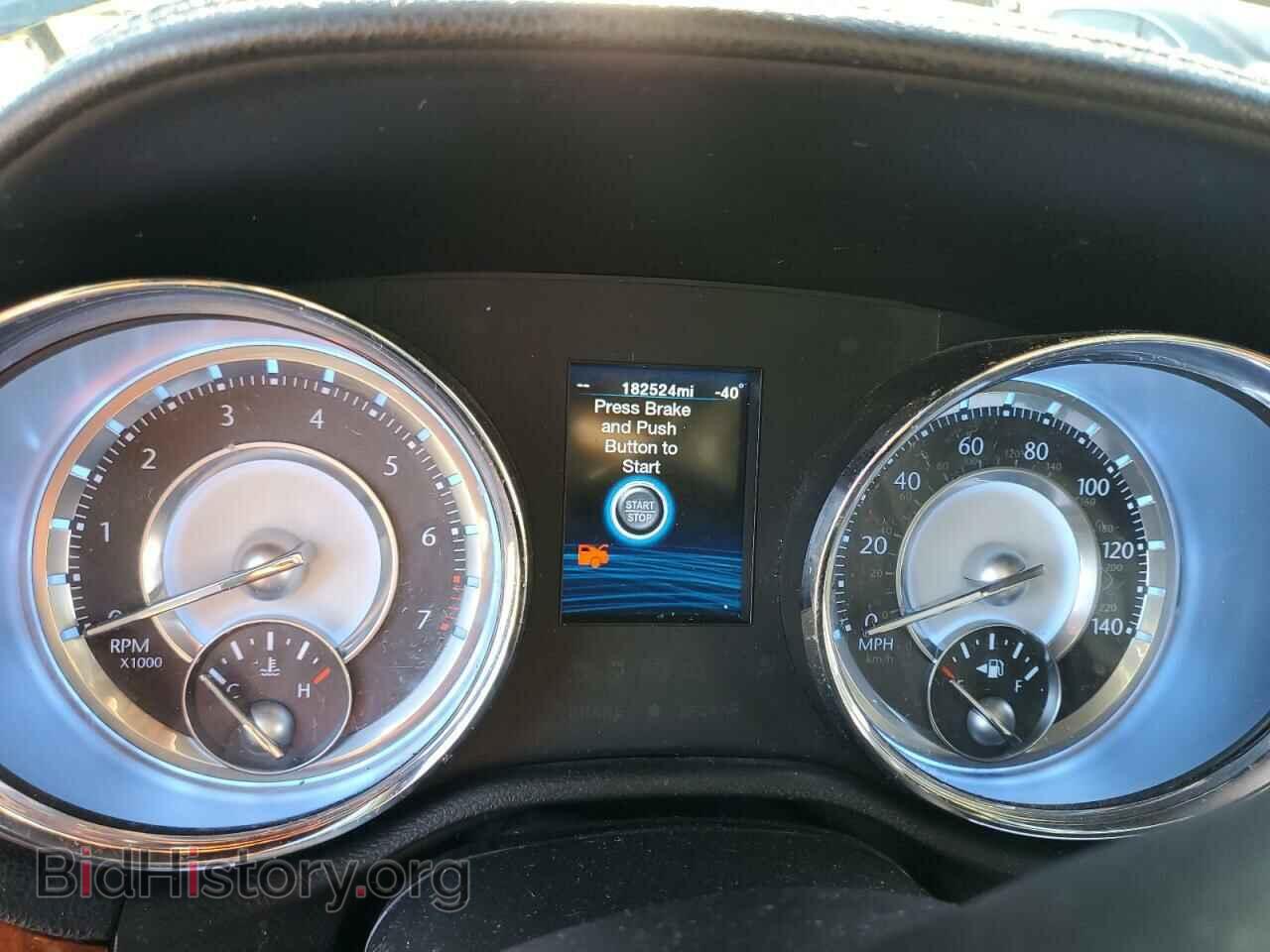2012 CHRYSLER 300 - VIN: 2C3CCAAG6CH313001 - Фото 8