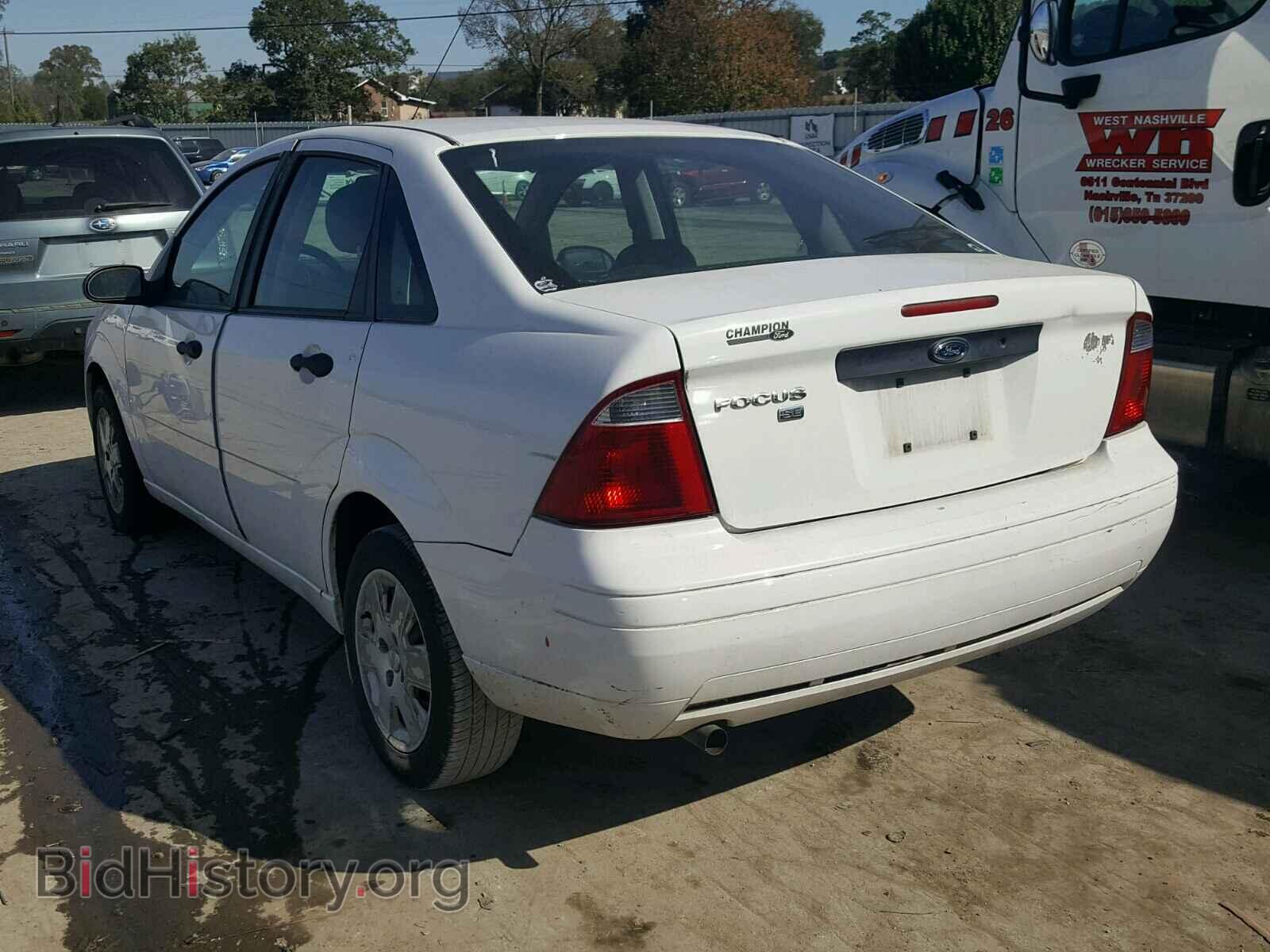 2007 FORD FOCUS - VIN: 1FAHP34N67W325898 - Photo 3