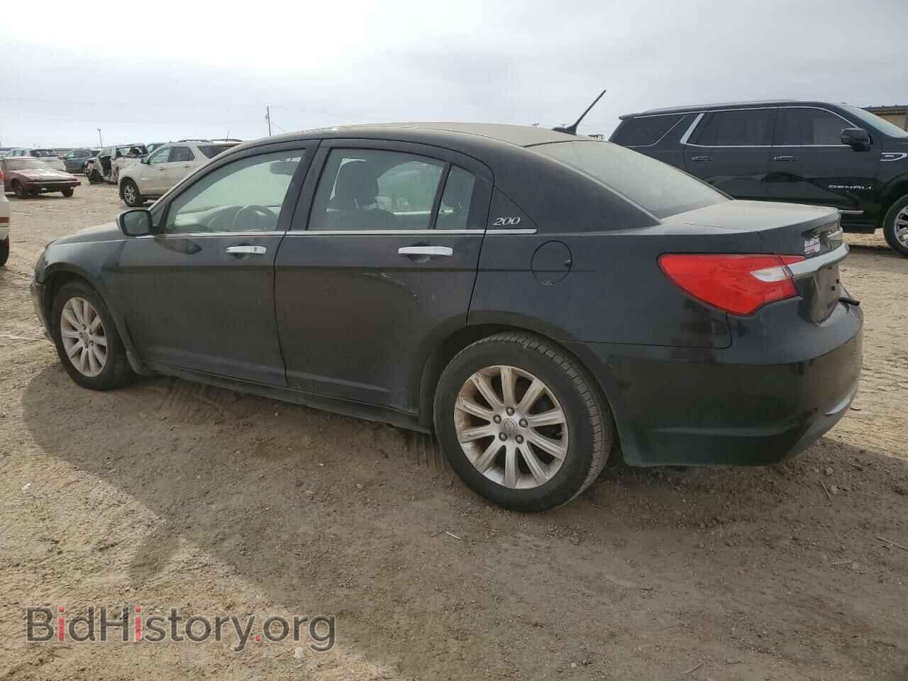 2013 CHRYSLER 200 - VIN: 1C3CCBCG2DN602002 - Фото 2