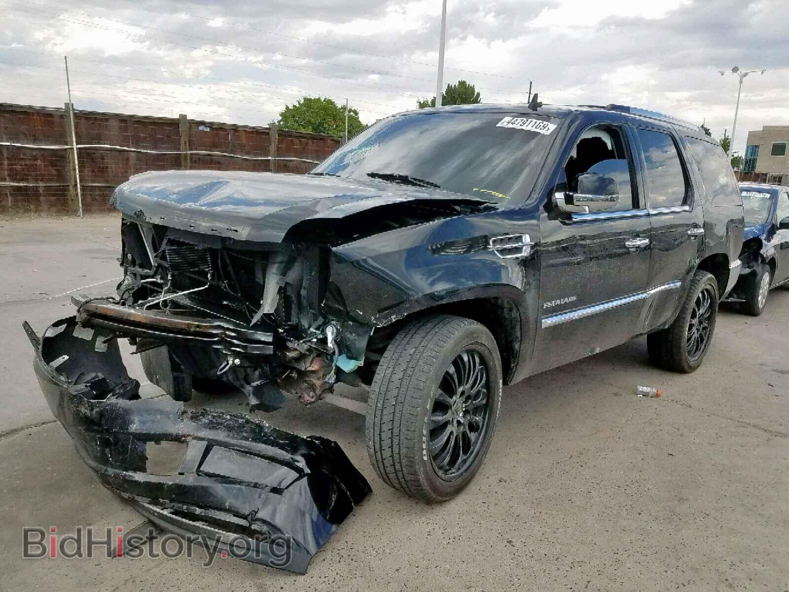 2011 CADILLAC ESCALADE - VIN: 1GYS4AEF3BR324732 - Фото 2
