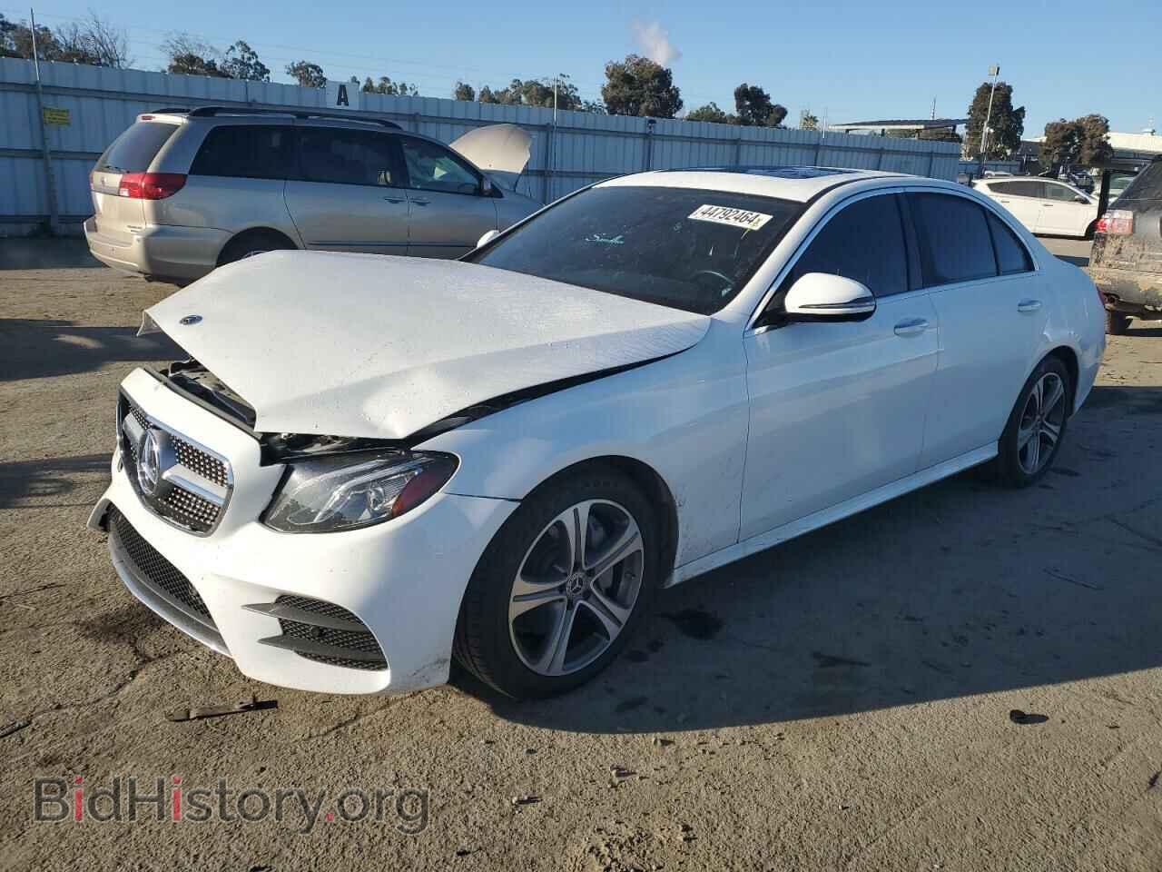 Photo WDDZF8DB3LA751629 - MERCEDES-BENZ E-CLASS 2020