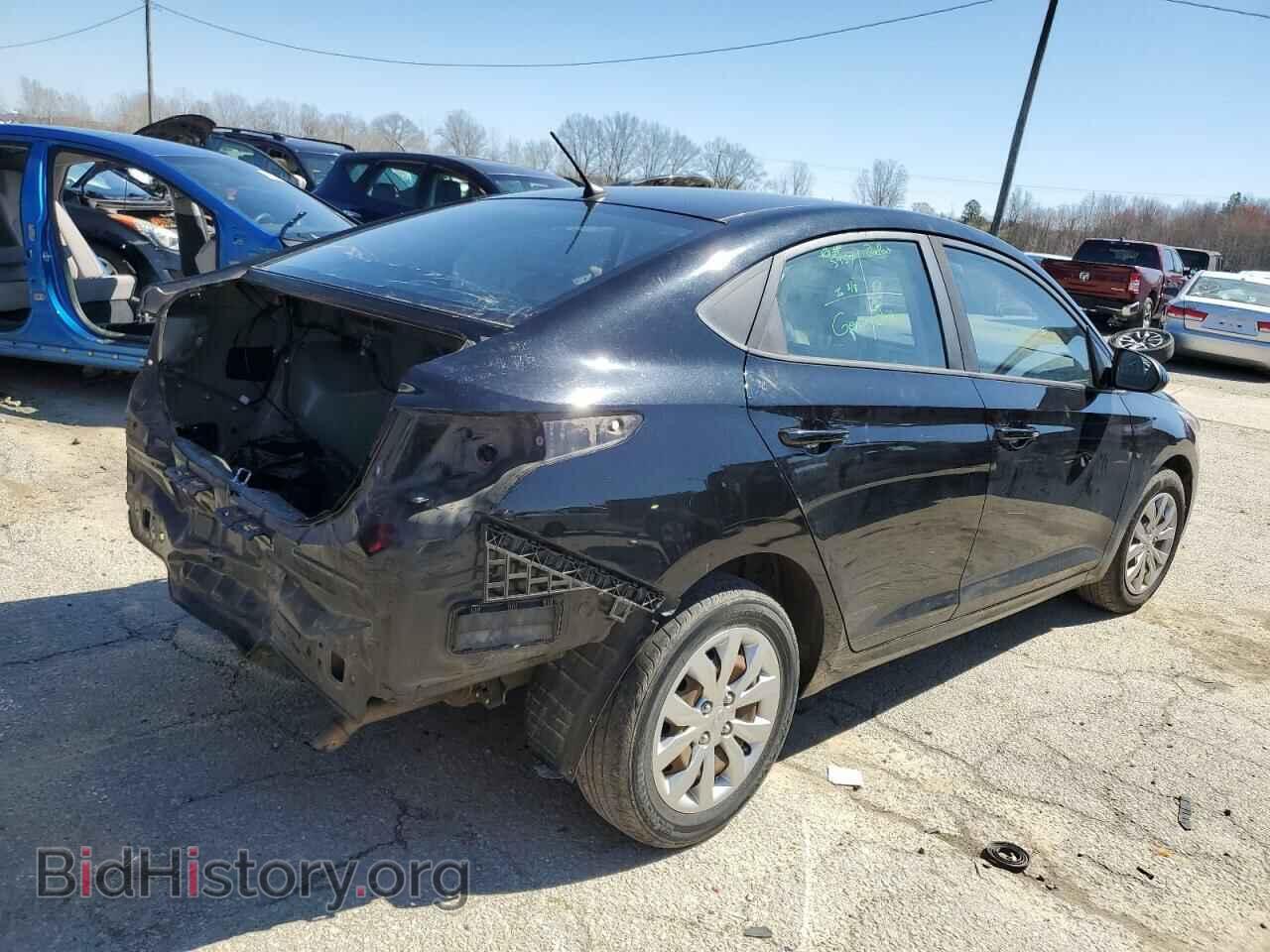 2018 HYUNDAI ACCENT - VIN: 3KPC24A32JE005698 - Фото 3