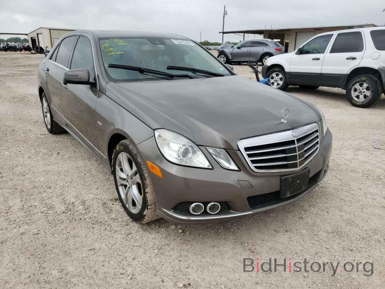 Photo WDDHF2EB0BA326004 - MERCEDES-BENZ E-CLASS 2011