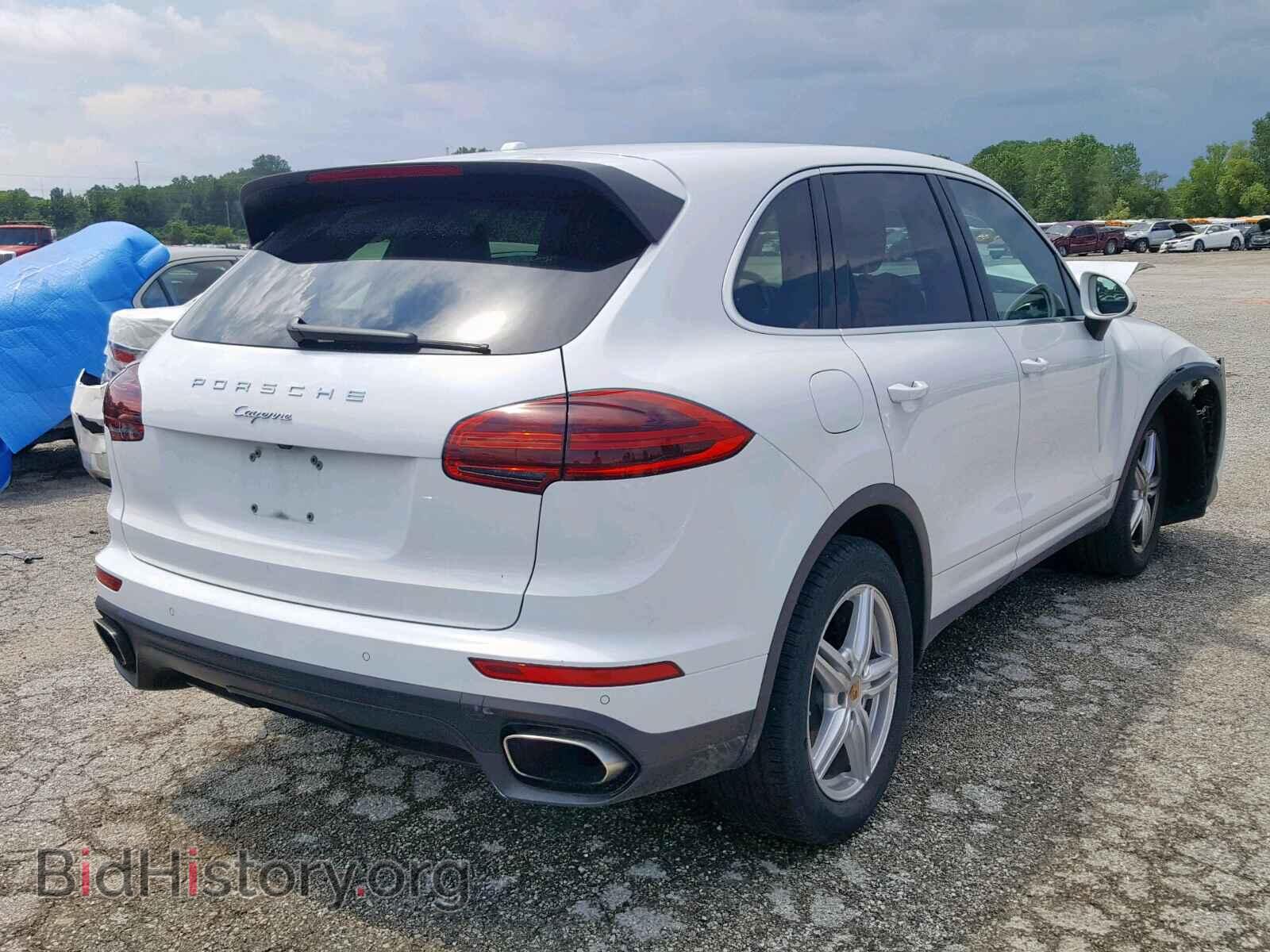 2016 PORSCHE CAYENNE - VIN: WP1AA2A28GLA04527 - Photo 4