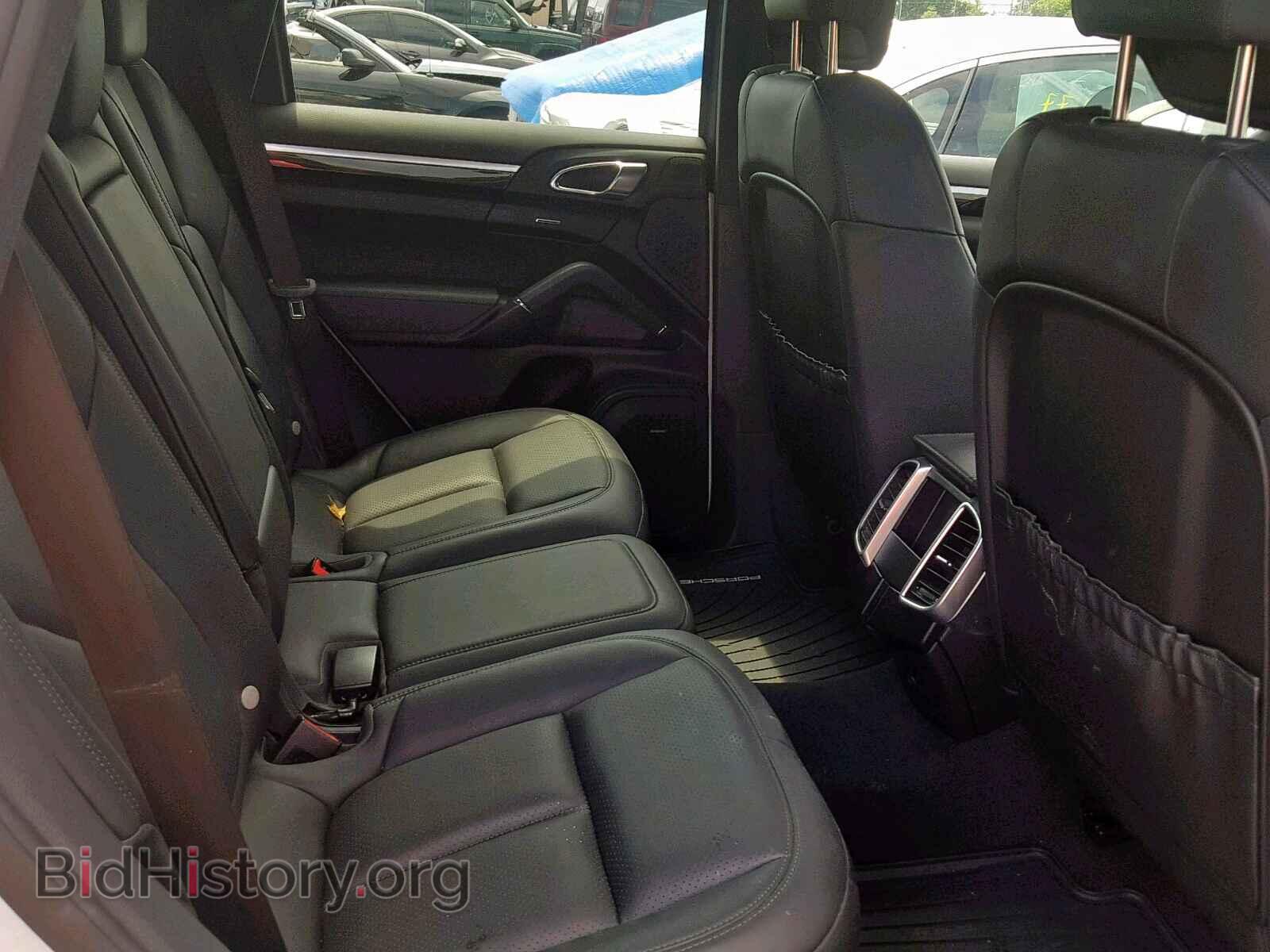 2016 PORSCHE CAYENNE - VIN: WP1AA2A28GLA04527 - Photo 6