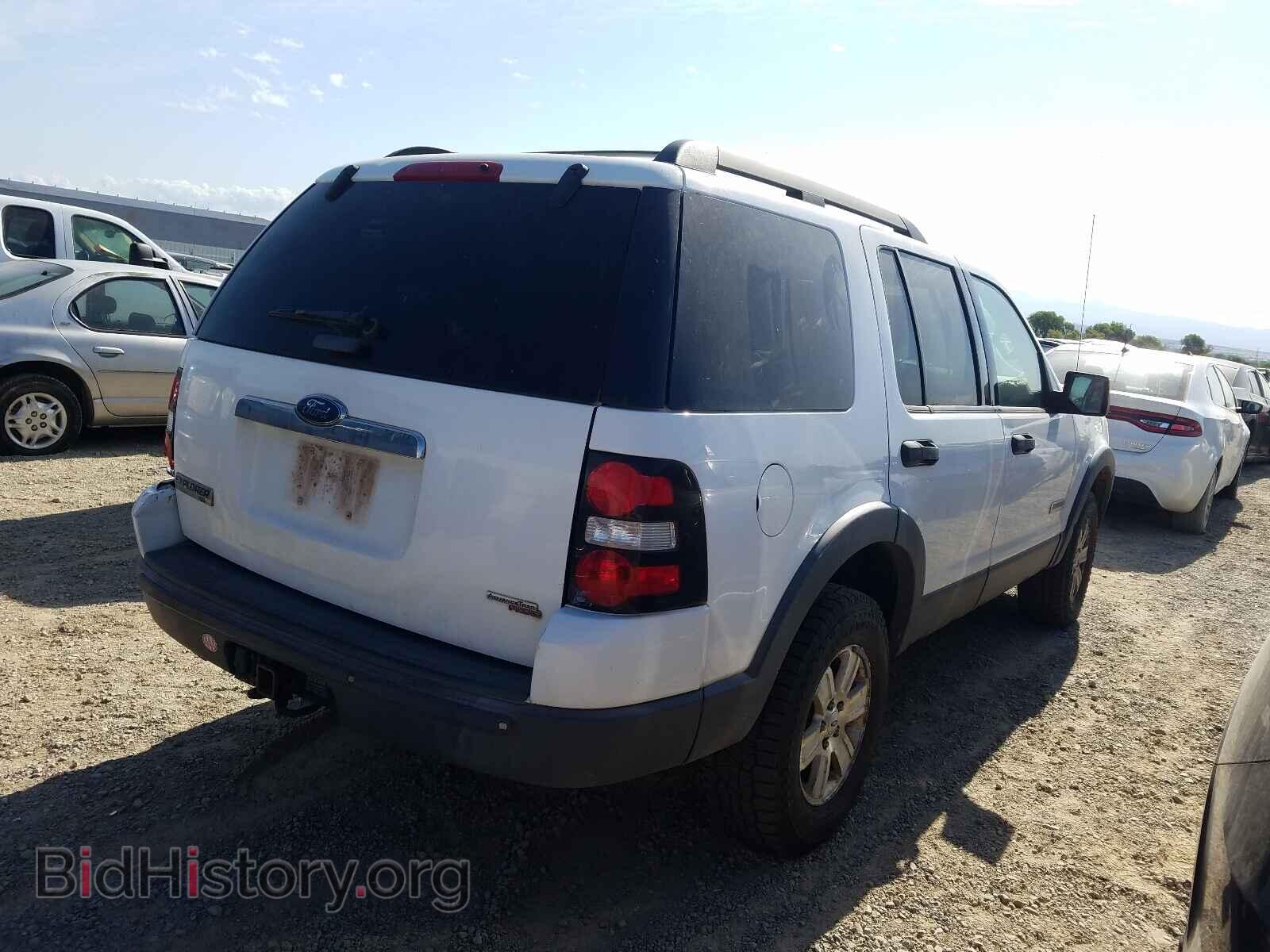 2006 FORD EXPLORER - VIN: 1FMEU73E76ZA25133 - Фото 4