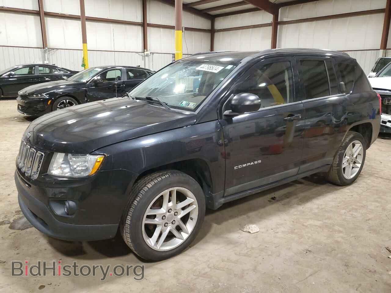 Photo 1J4NF5FB0BD189118 - JEEP COMPASS 2011