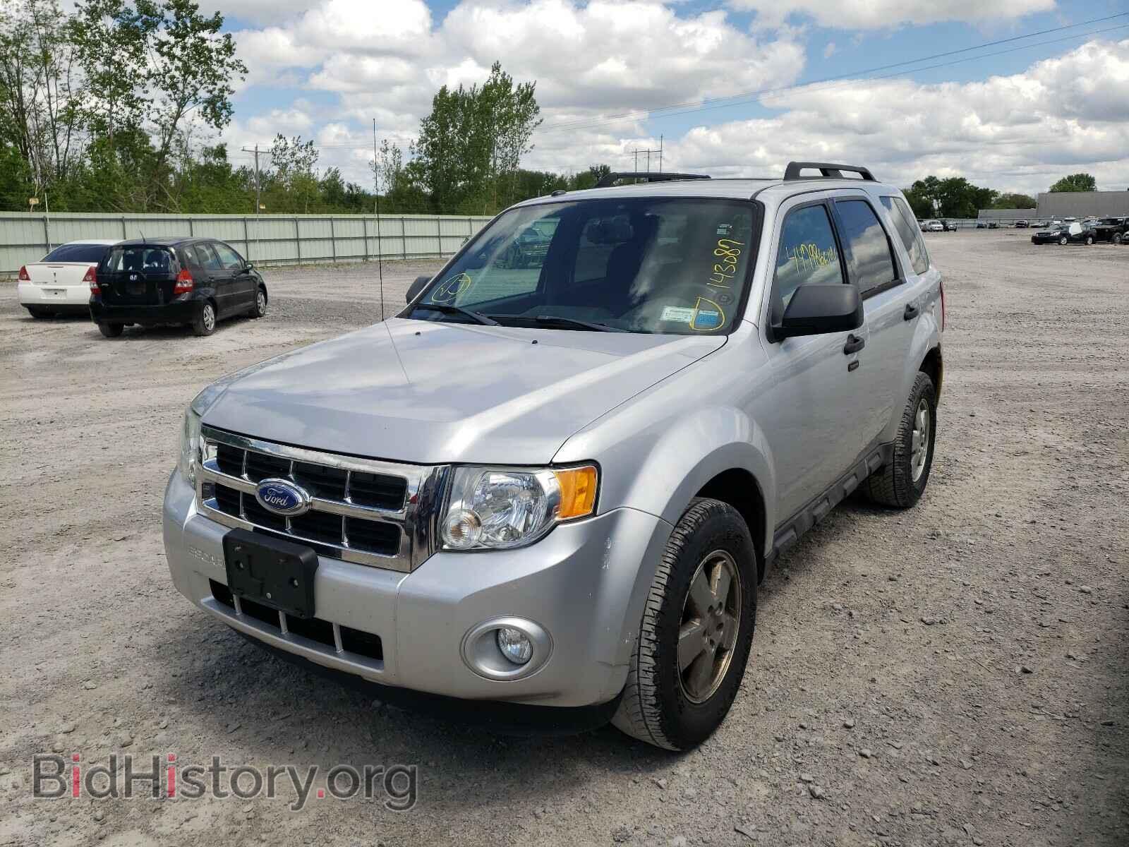 2011 FORD ESCAPE - VIN: 1FMCU0DG6BKC22375 - Фото 2