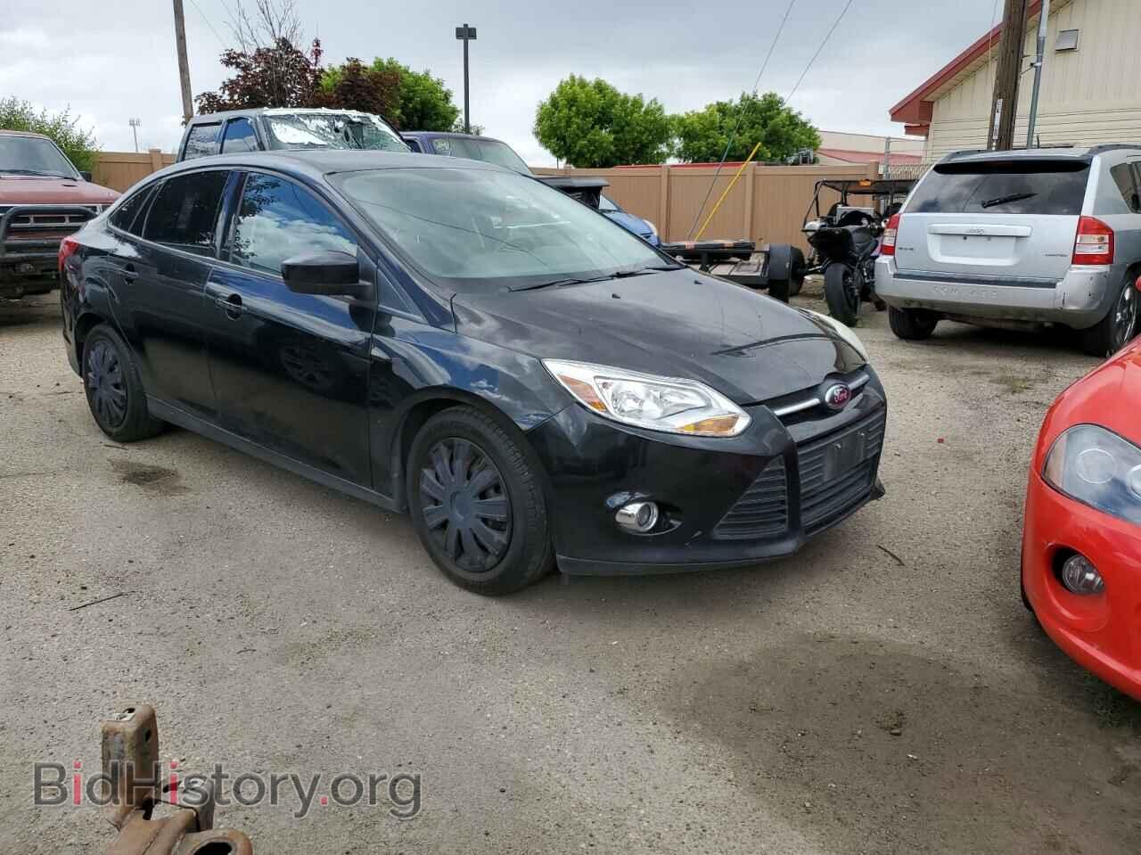 Photo 1FAHP3F23CL338493 - FORD FOCUS 2012