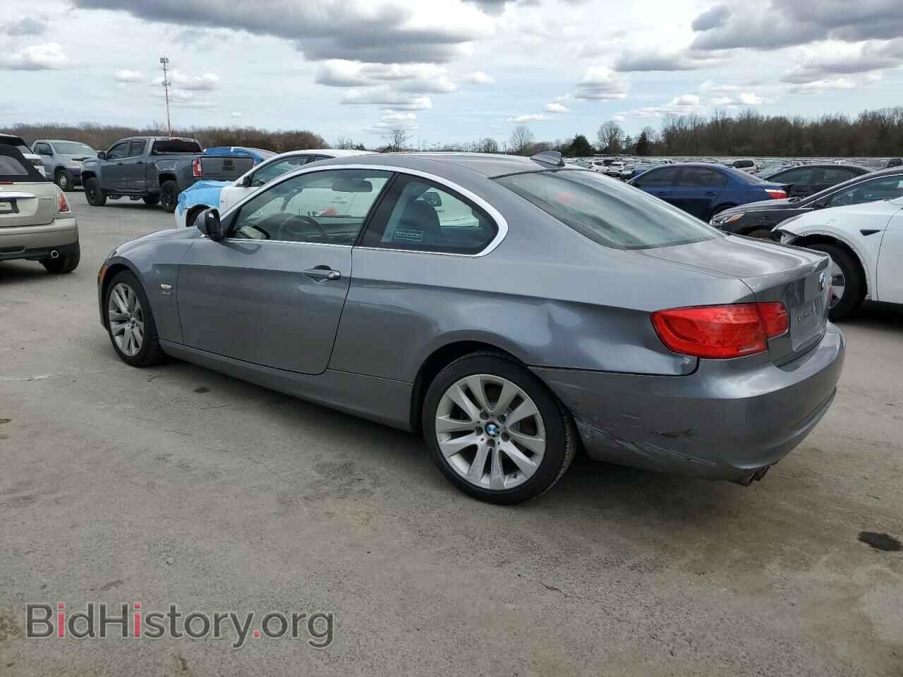 2012 BMW 3 SERIES - VIN: WBAKF5C57CE657572 - Фото 2
